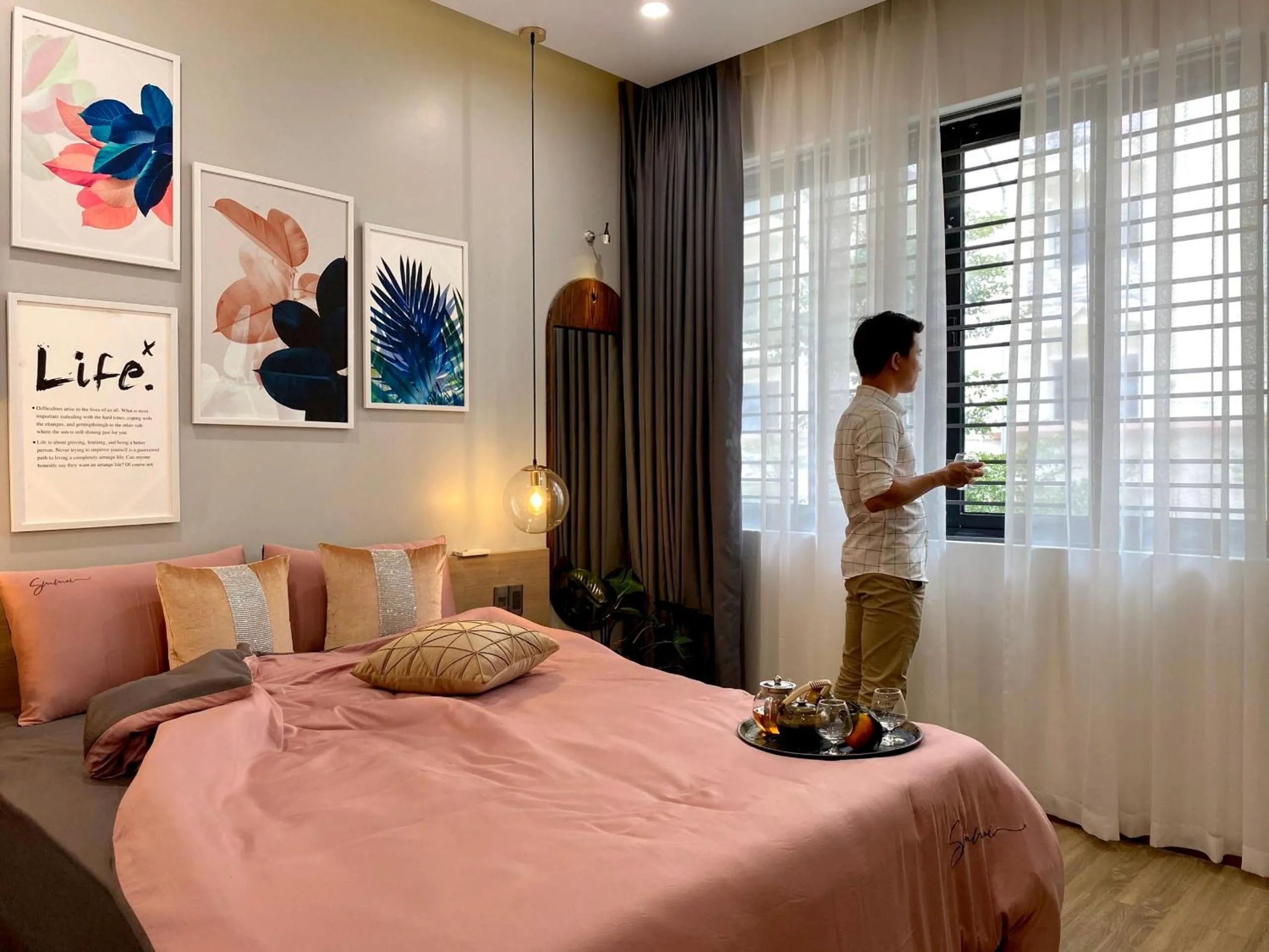 Bed in Hue Crown Boutique best hotel