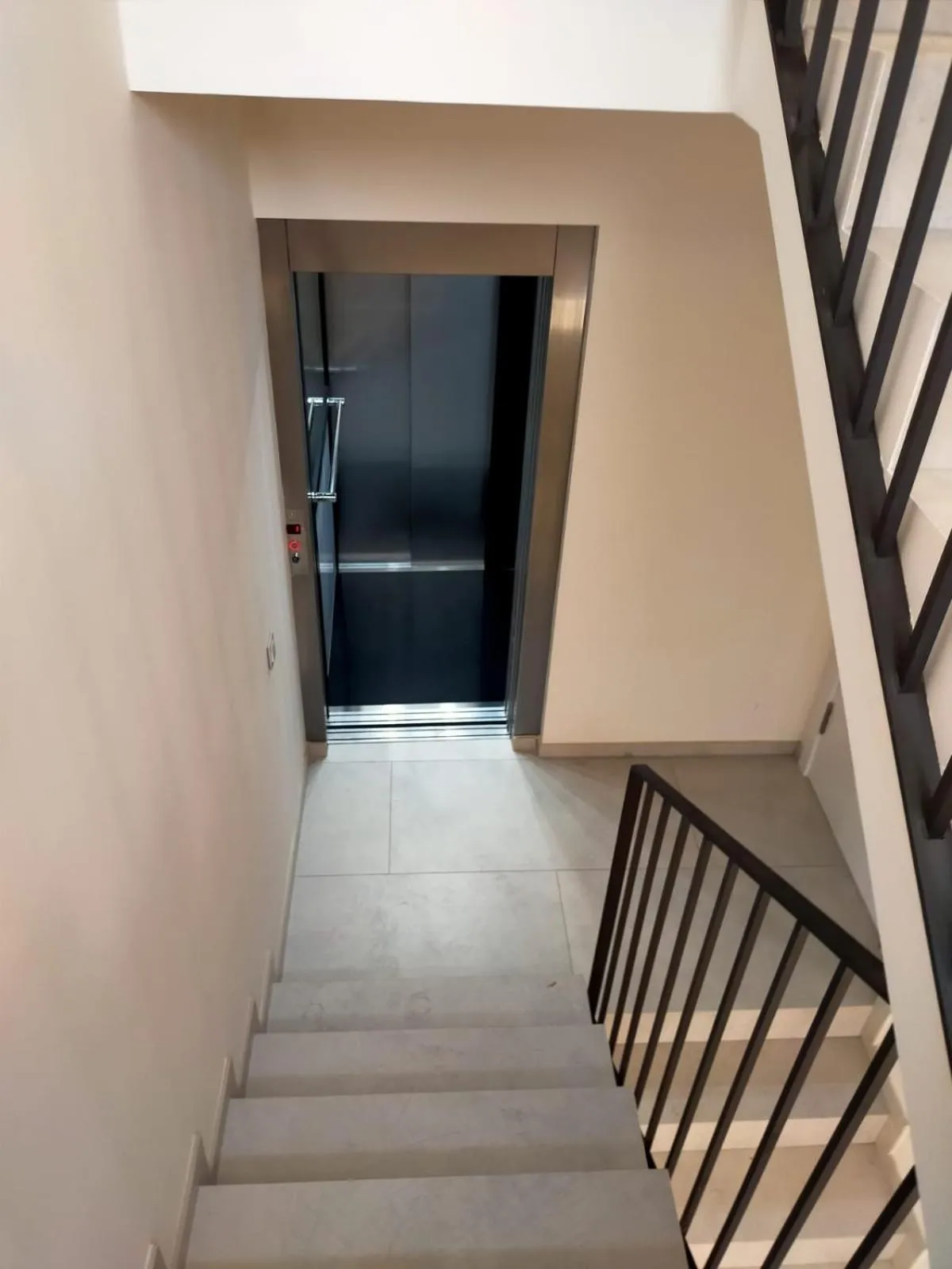 Property building in Nuevo Luminoso Apartamento Catalina a 80 metros de la playa para 4 personas