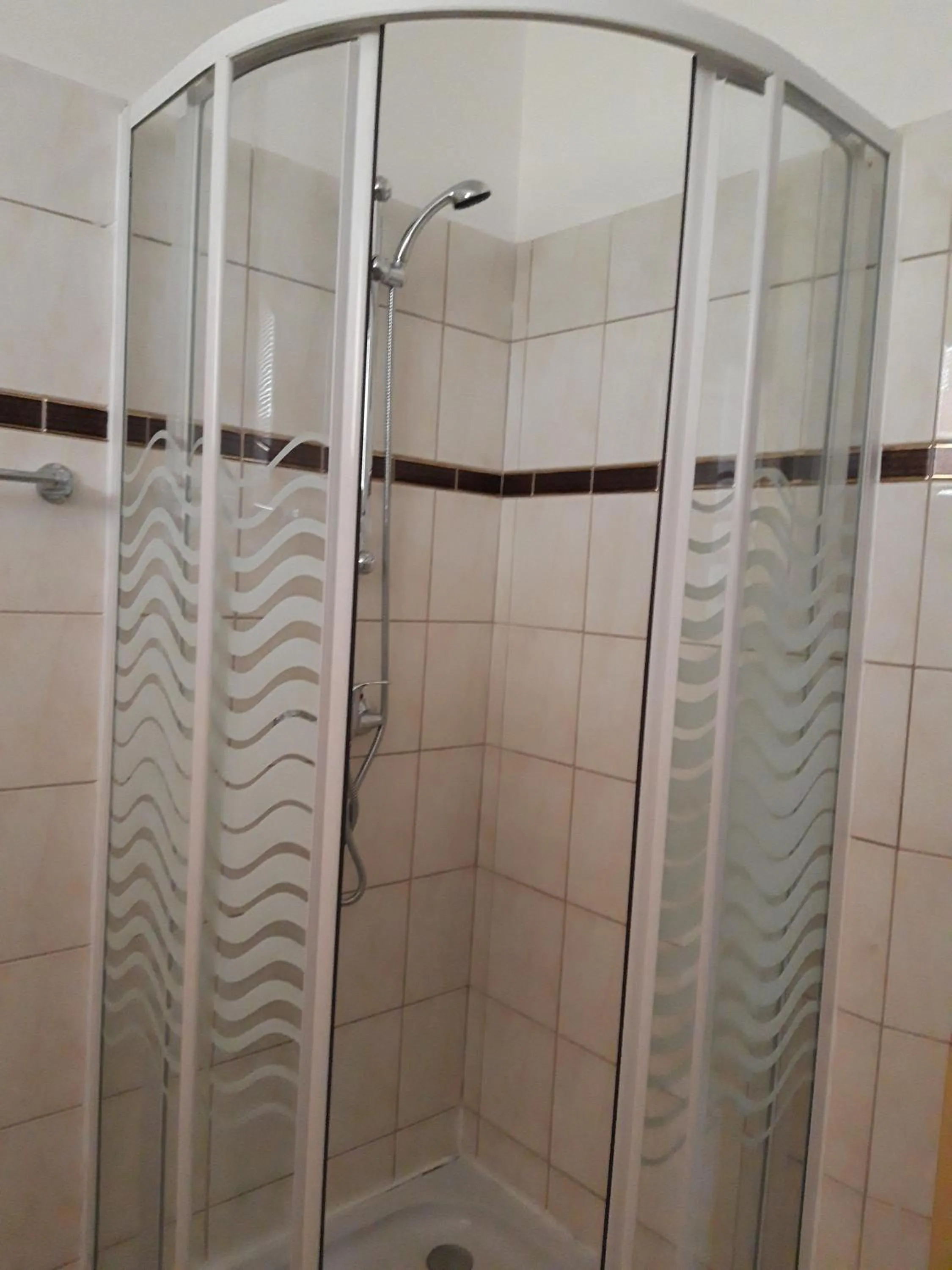 Shower in TIC Hervartov