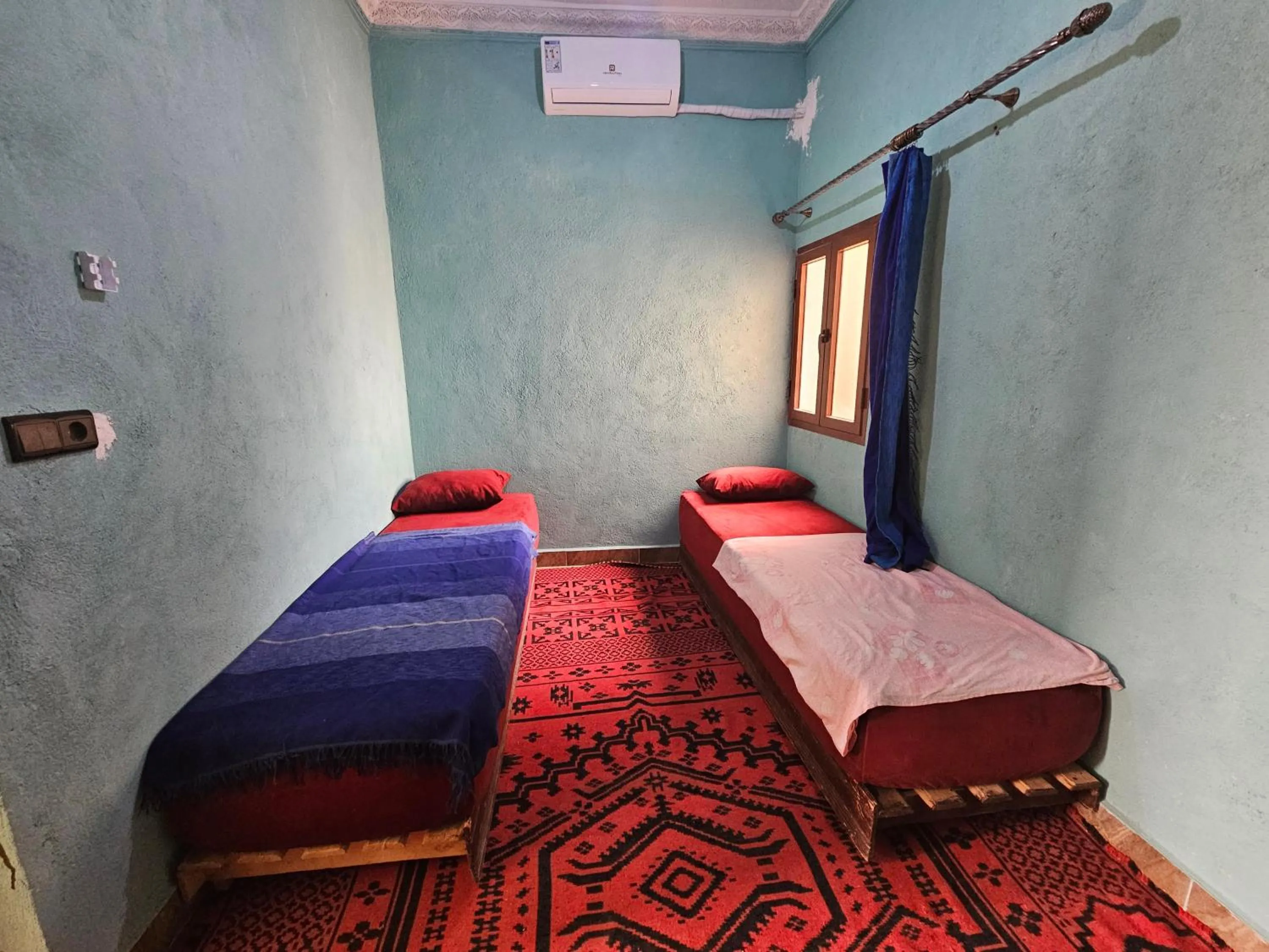 Bed in Merzouga Quiet apart &camels trecking