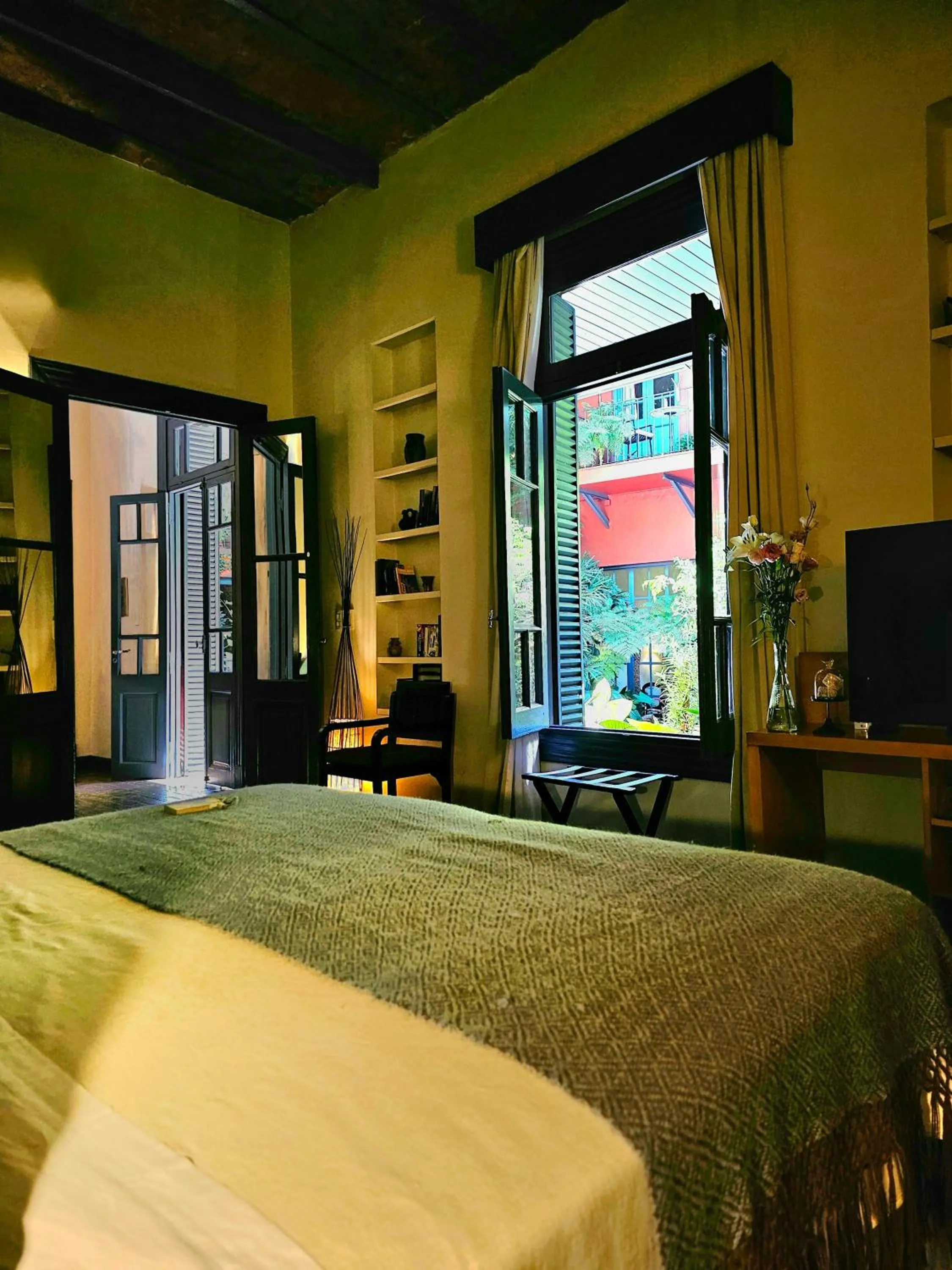 Bed in BE Jardin Escondido By Coppola