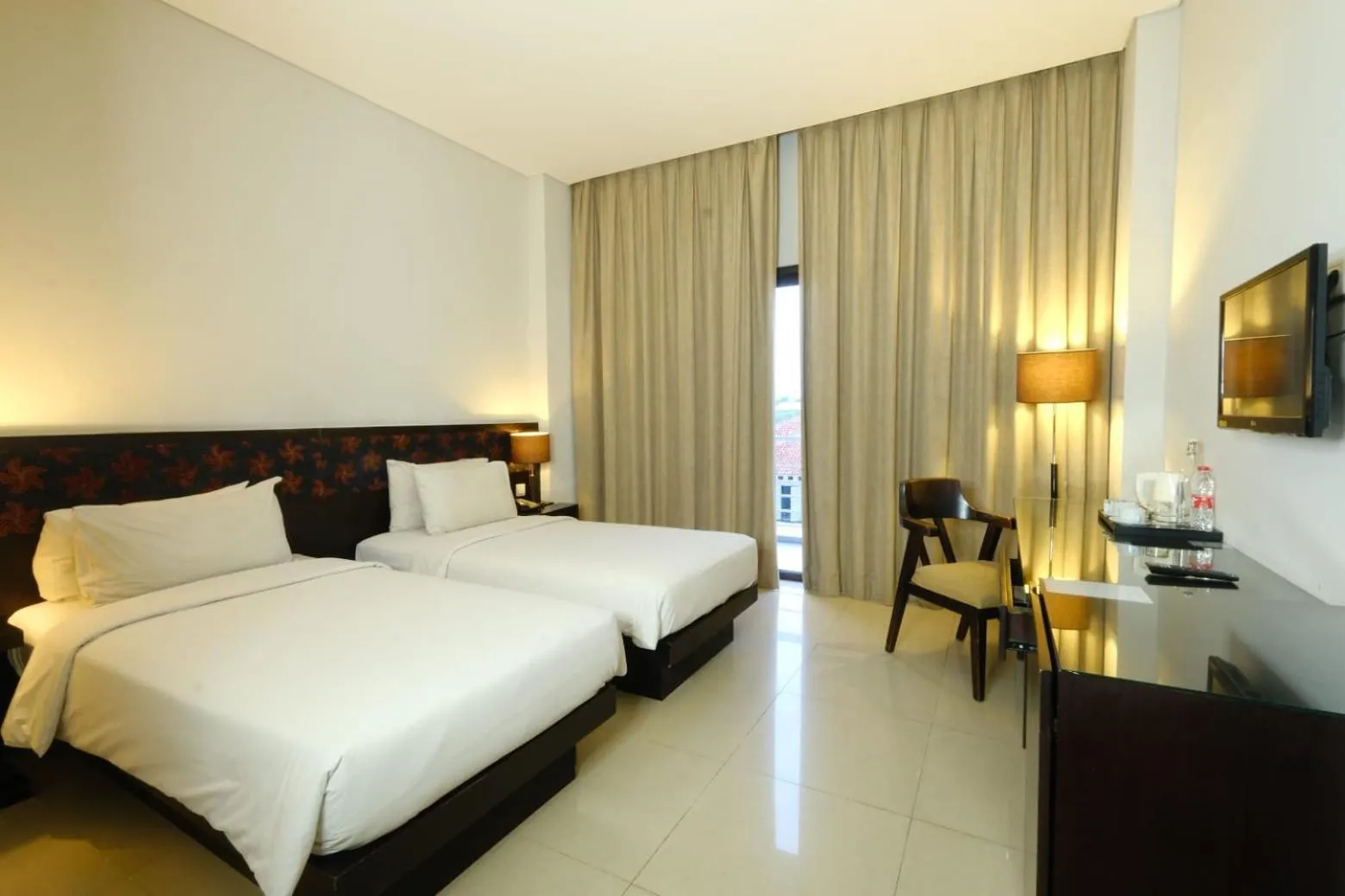 Bed in Hotel Surya Yudha Purwokerto