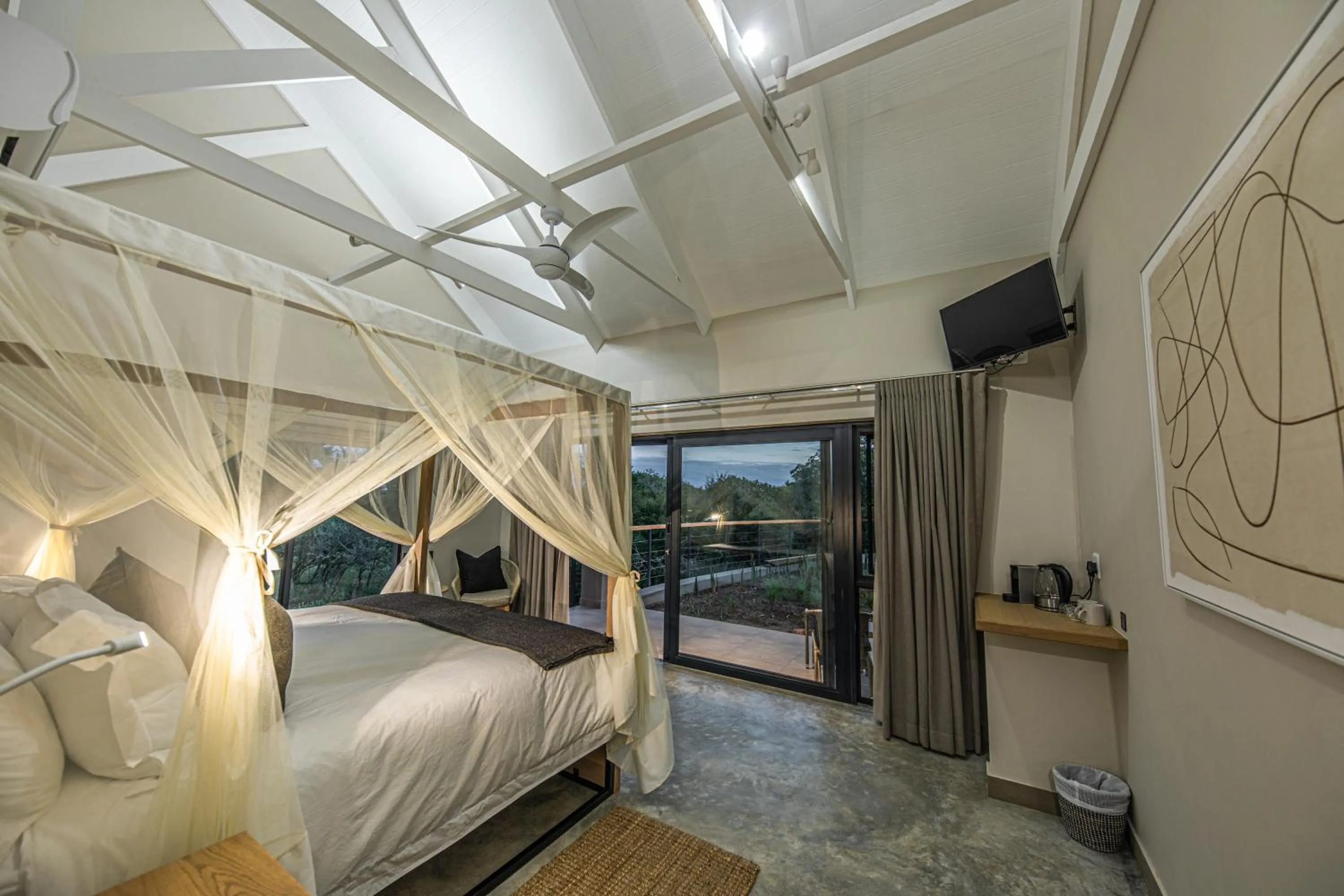 Bedroom, Bed in Little Kubu Lodge