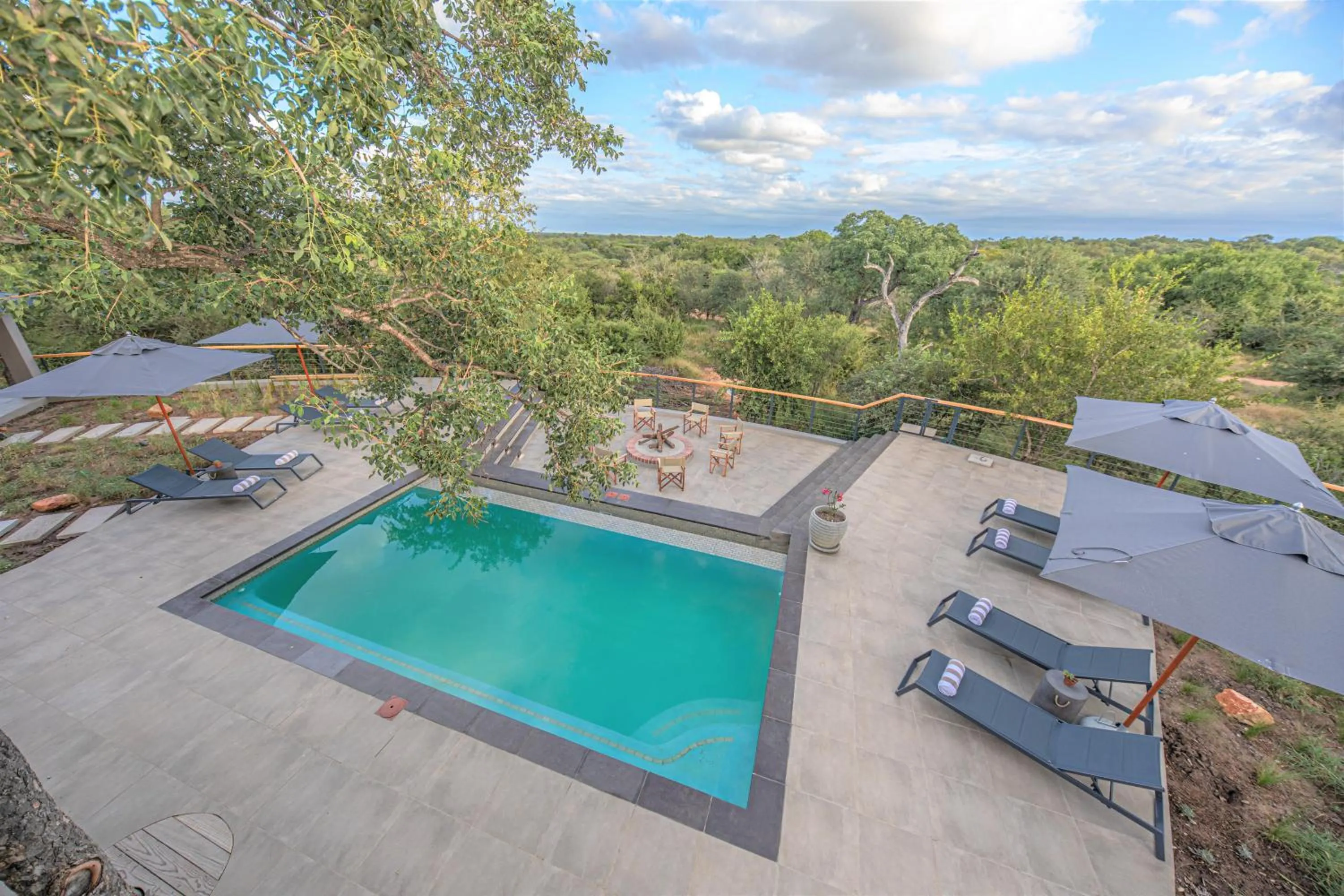 Swimming pool in Little Kubu Lodge