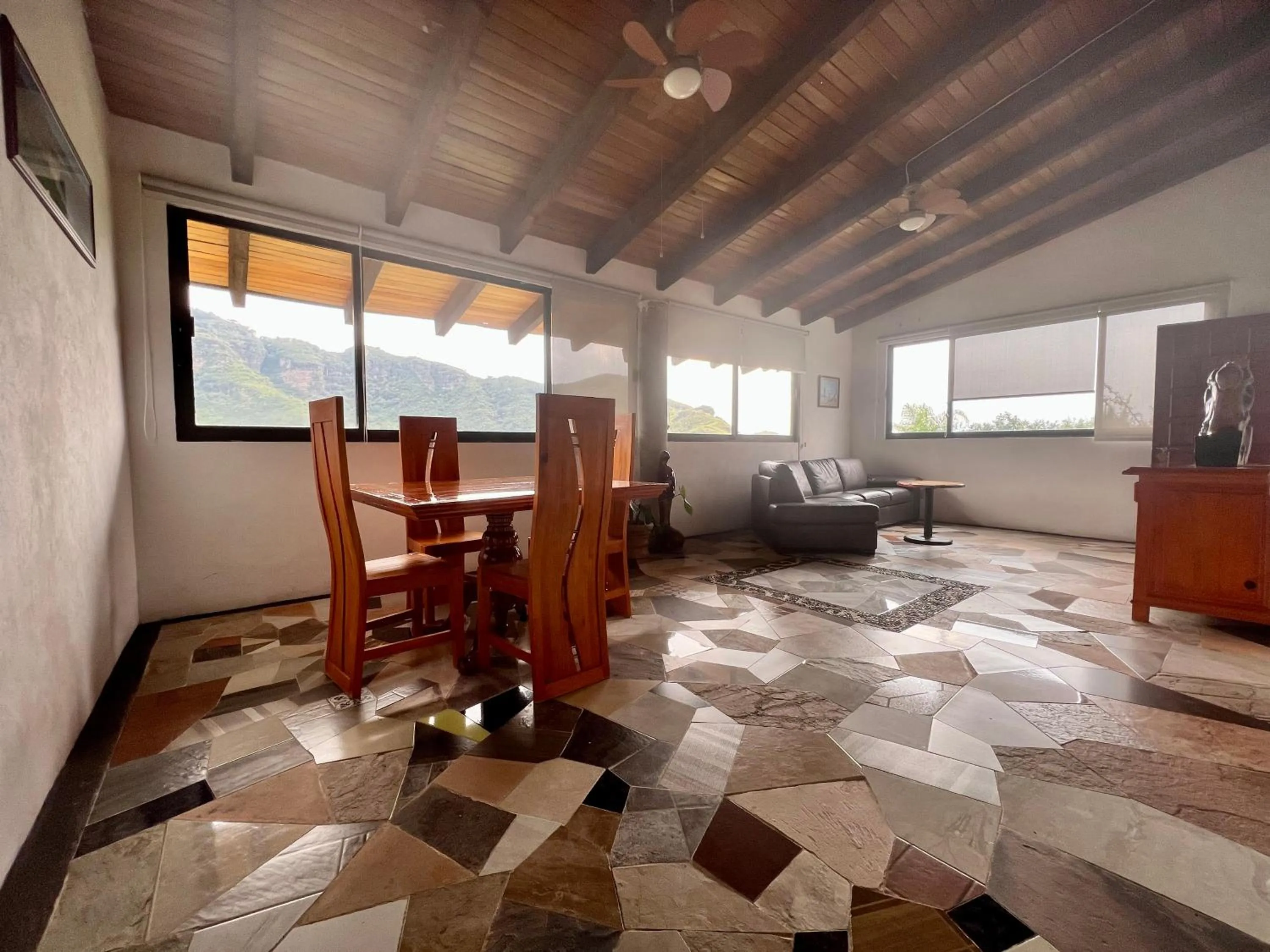 Living room in Paradise Hotel Boutique & Lounge