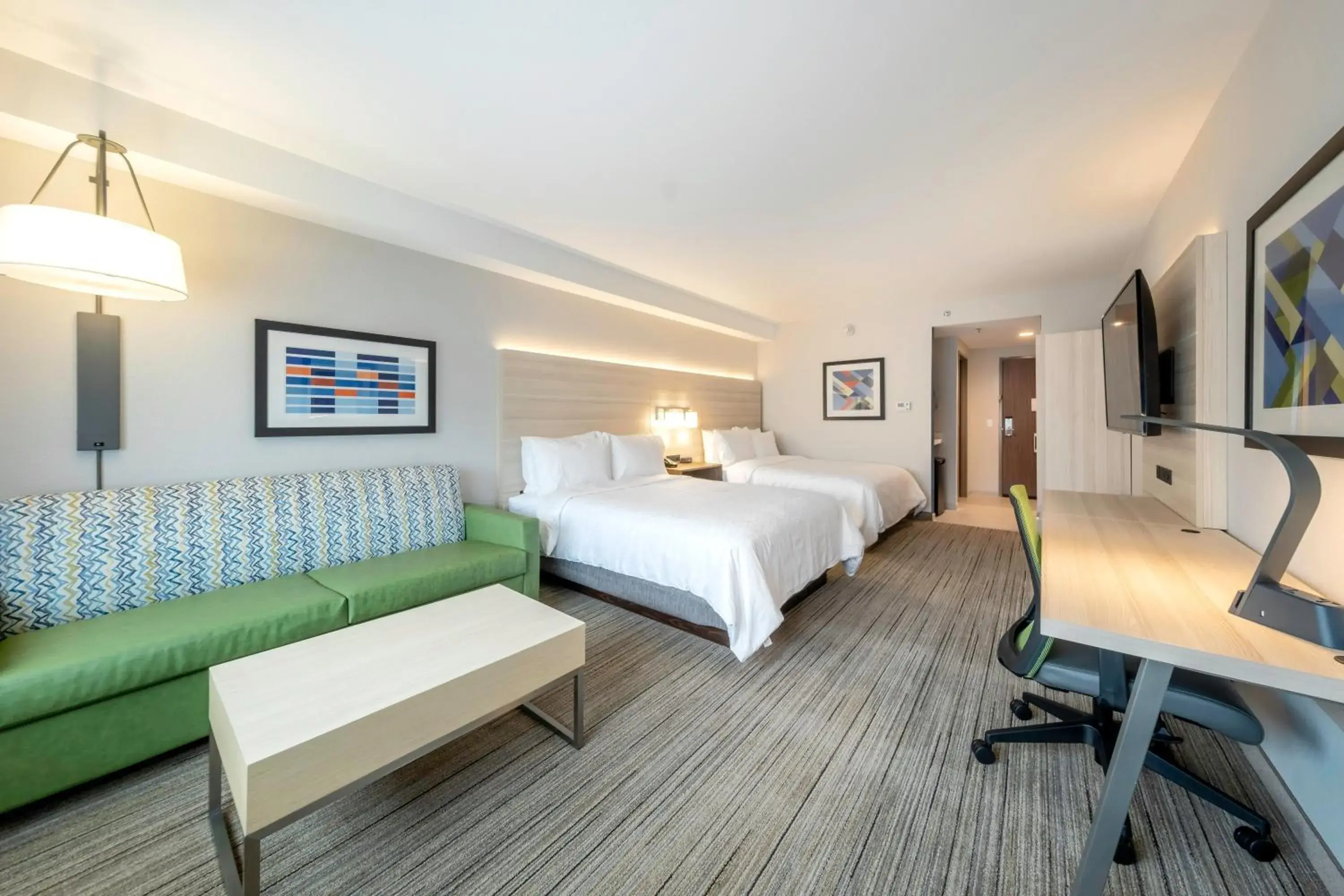 Suite with Two Queen Beds in Holiday Inn Express & Suites - Staunton by IHG Suite with Two Queen Beds in Holiday Inn Express & Suites - Staunton by IHG