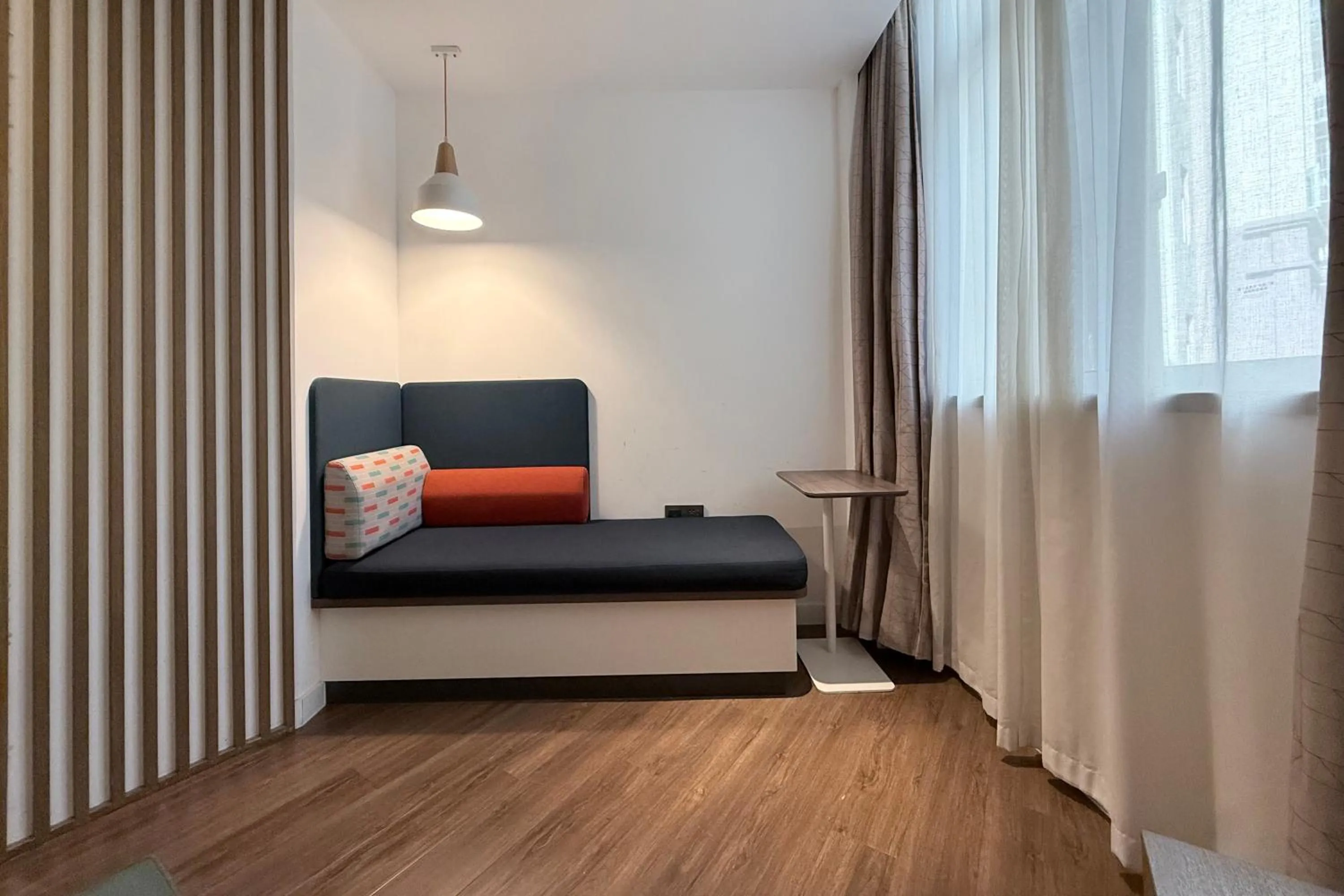 Bed in Holiday Inn Express Chengdu Longquanyi North by IHG