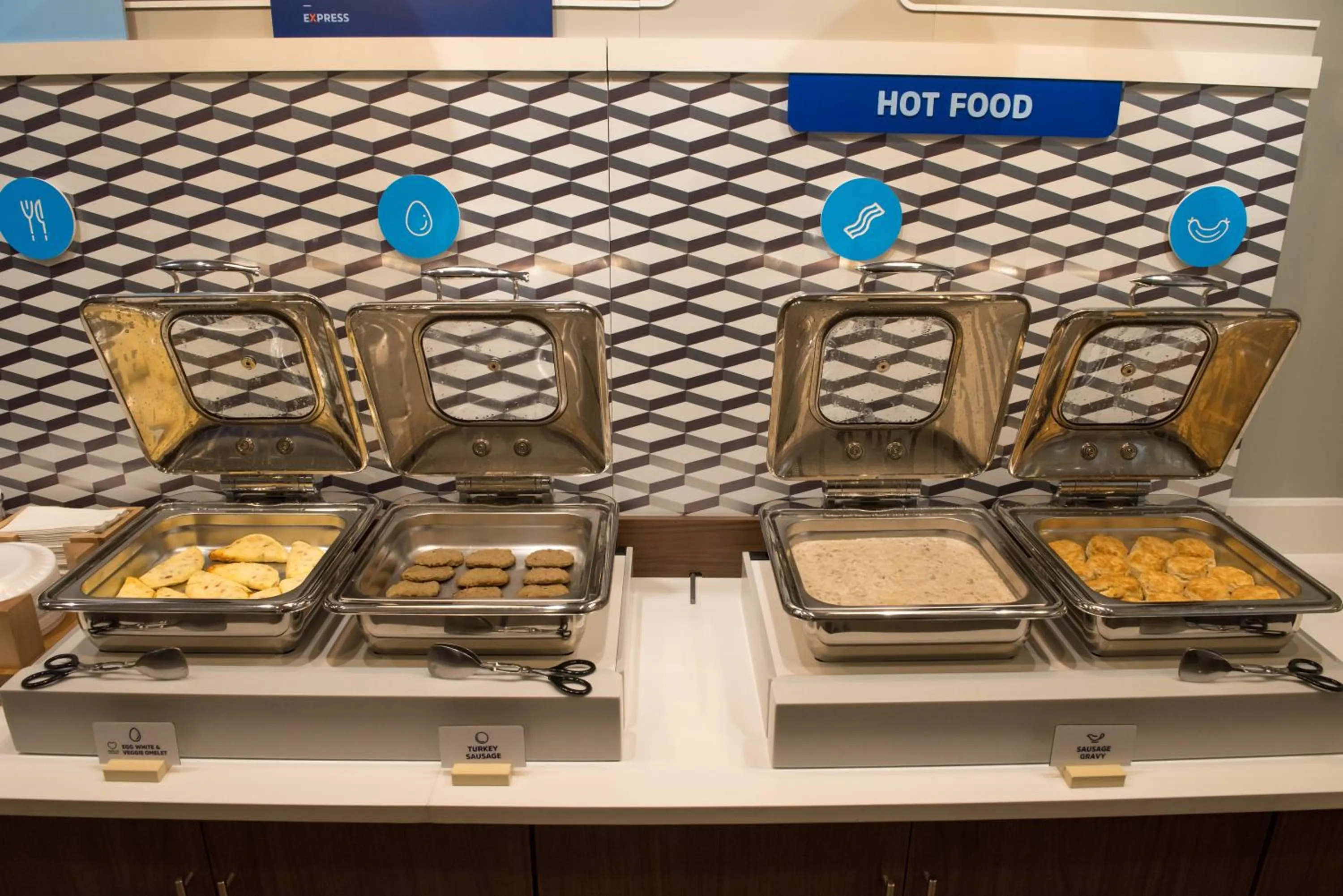 Breakfast in Holiday Inn Express & Suites - Mishawaka - South Bend by IHG