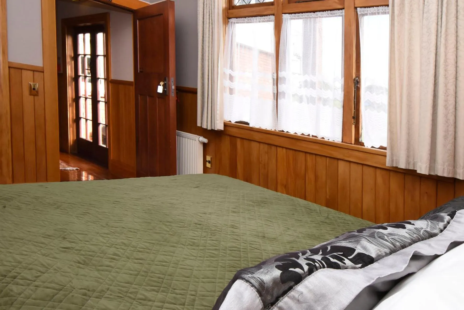 Bed in Te Anau Lodge