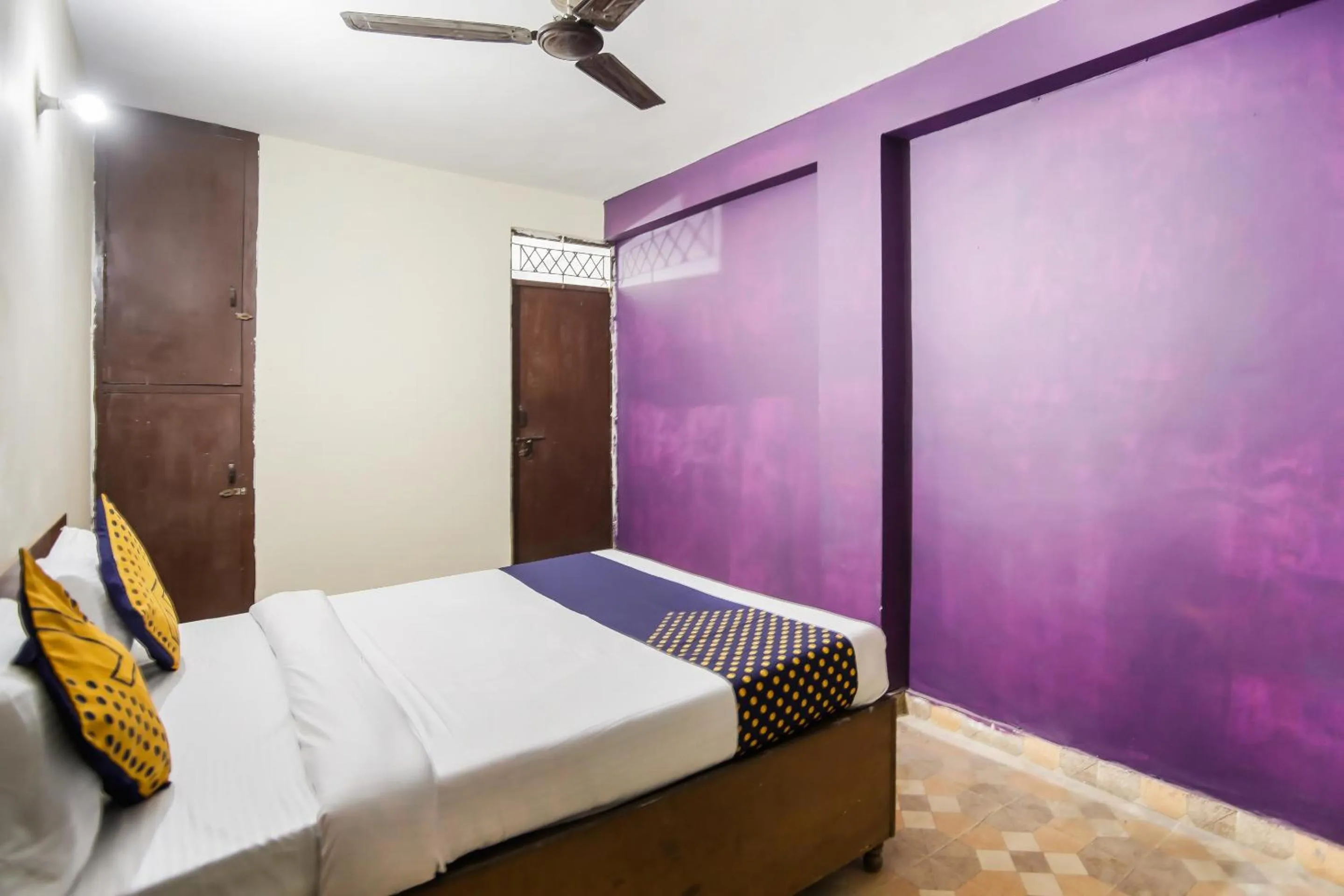 Bedroom, Bed in SPOT ON Hotel Harry's 1 Near Select Citywalk Mall