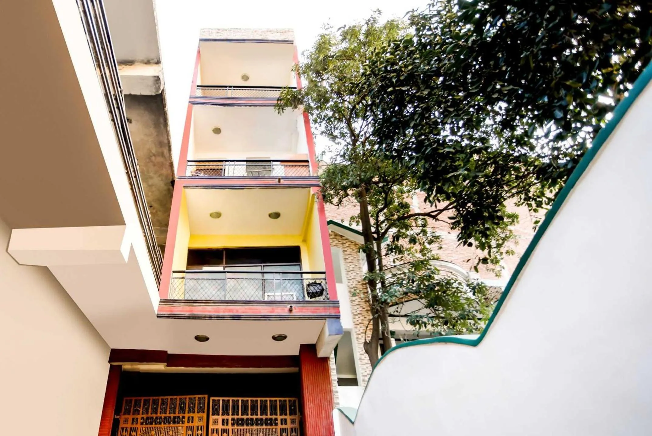 Facade/entrance in SPOT ON Hotel Harry's 1 Near Select Citywalk Mall