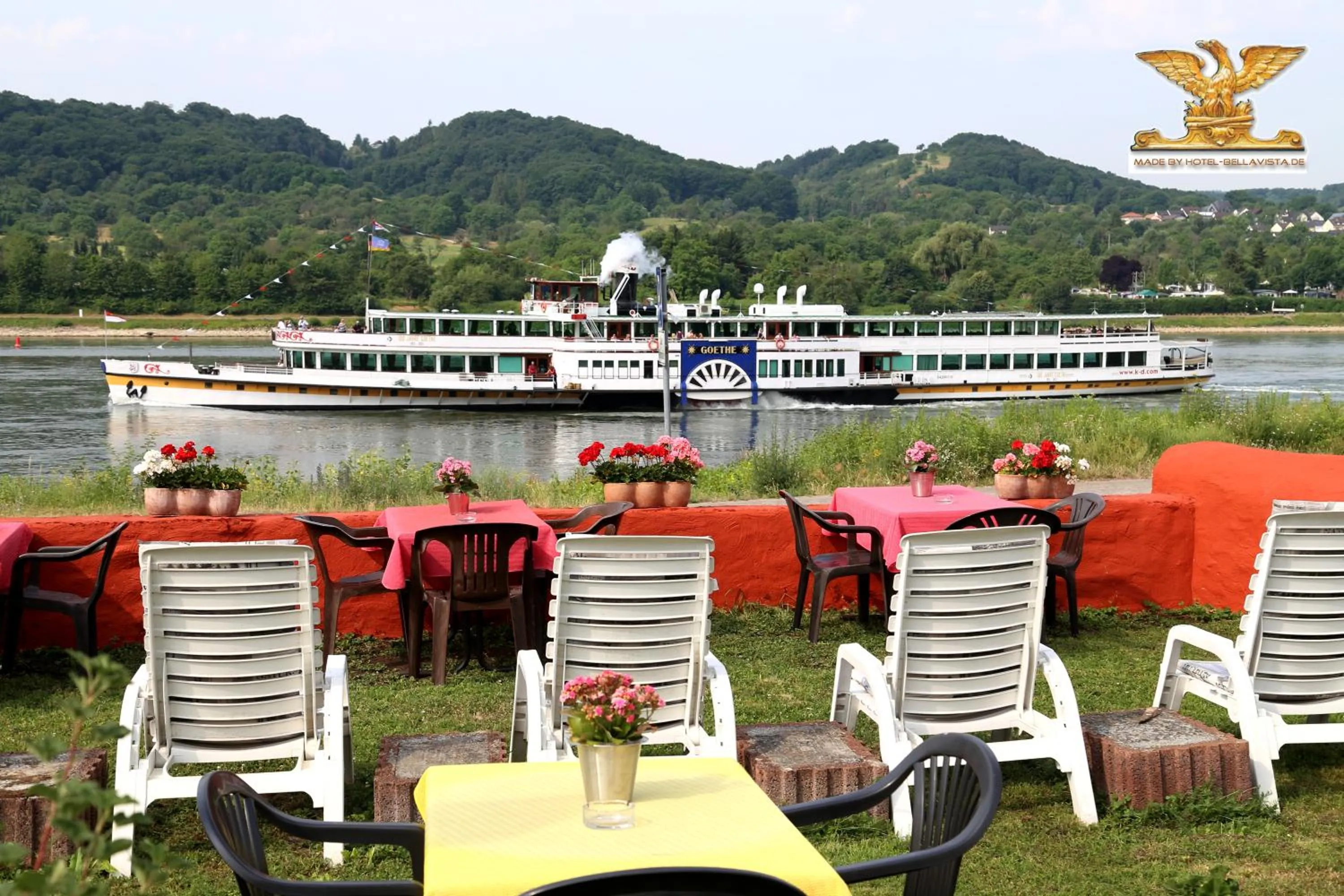 Garden view in Rheinhotel Bellavista