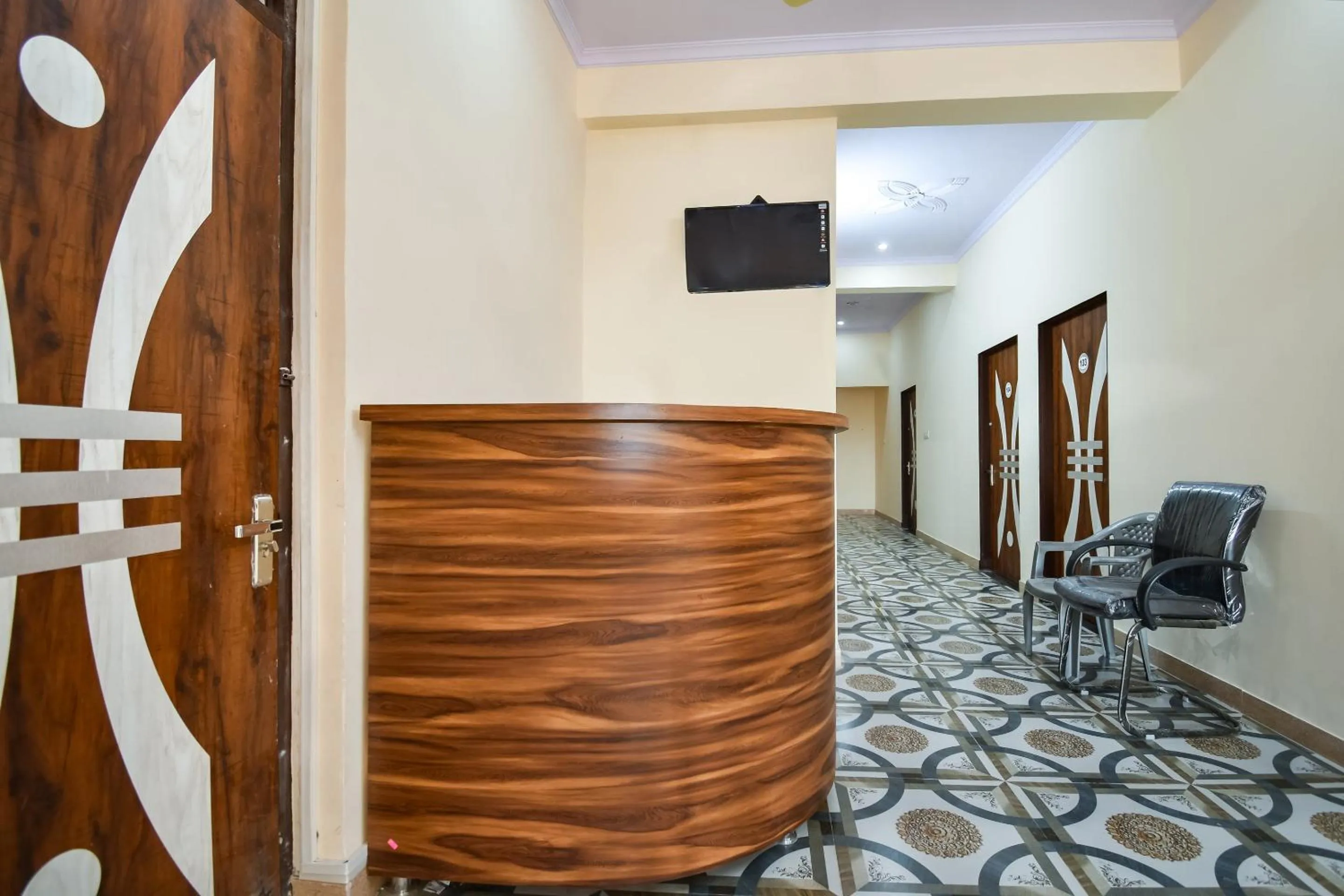 Lobby or reception in OYO 70183 Sai Kripa Lodging
