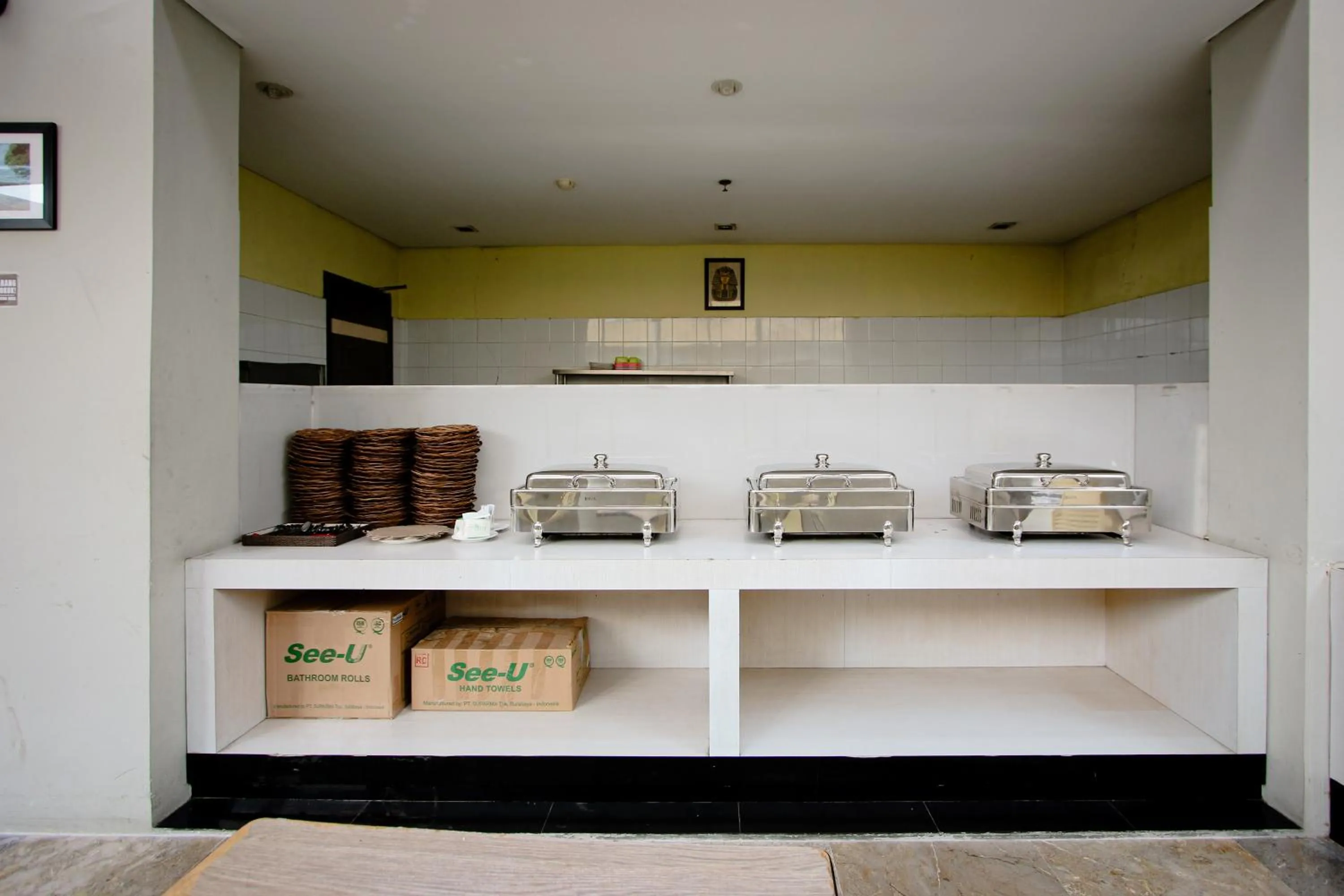 Kitchen or kitchenette in Zodiak Asia Afrika by KAGUM Hotels