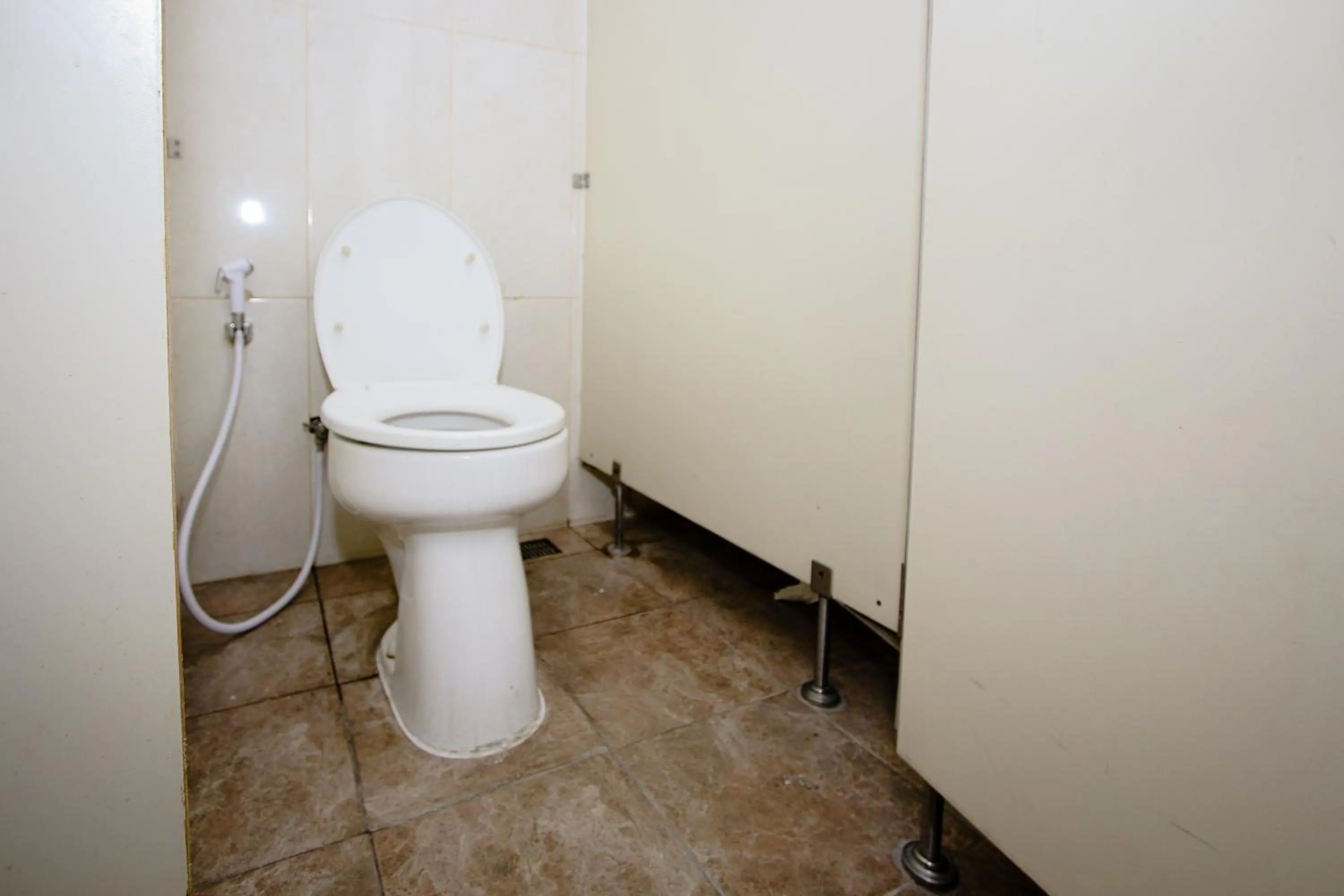 Toilet in Zodiak Asia Afrika by KAGUM Hotels
