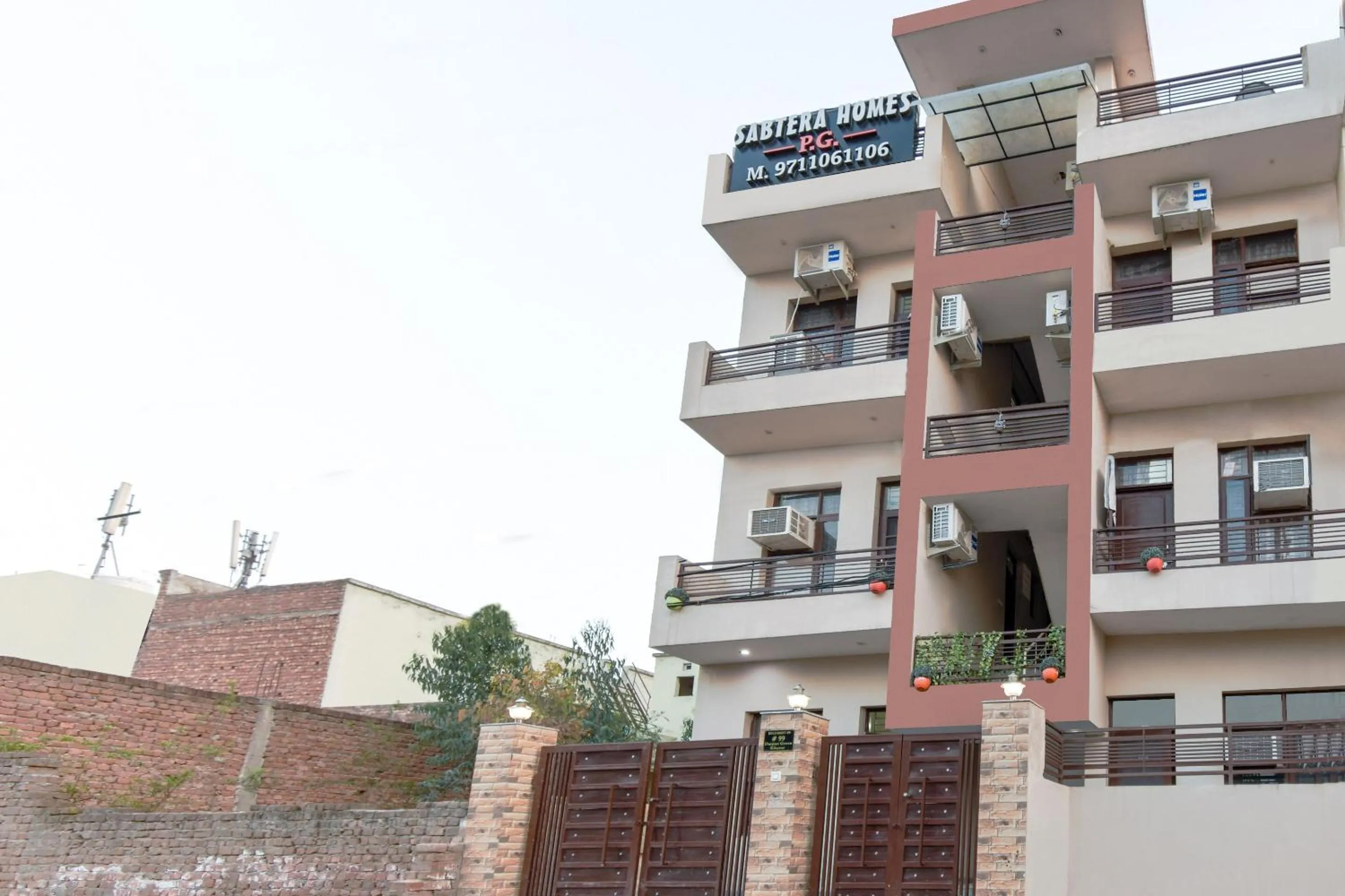 Facade/entrance in Hotel O Sabtera Homes