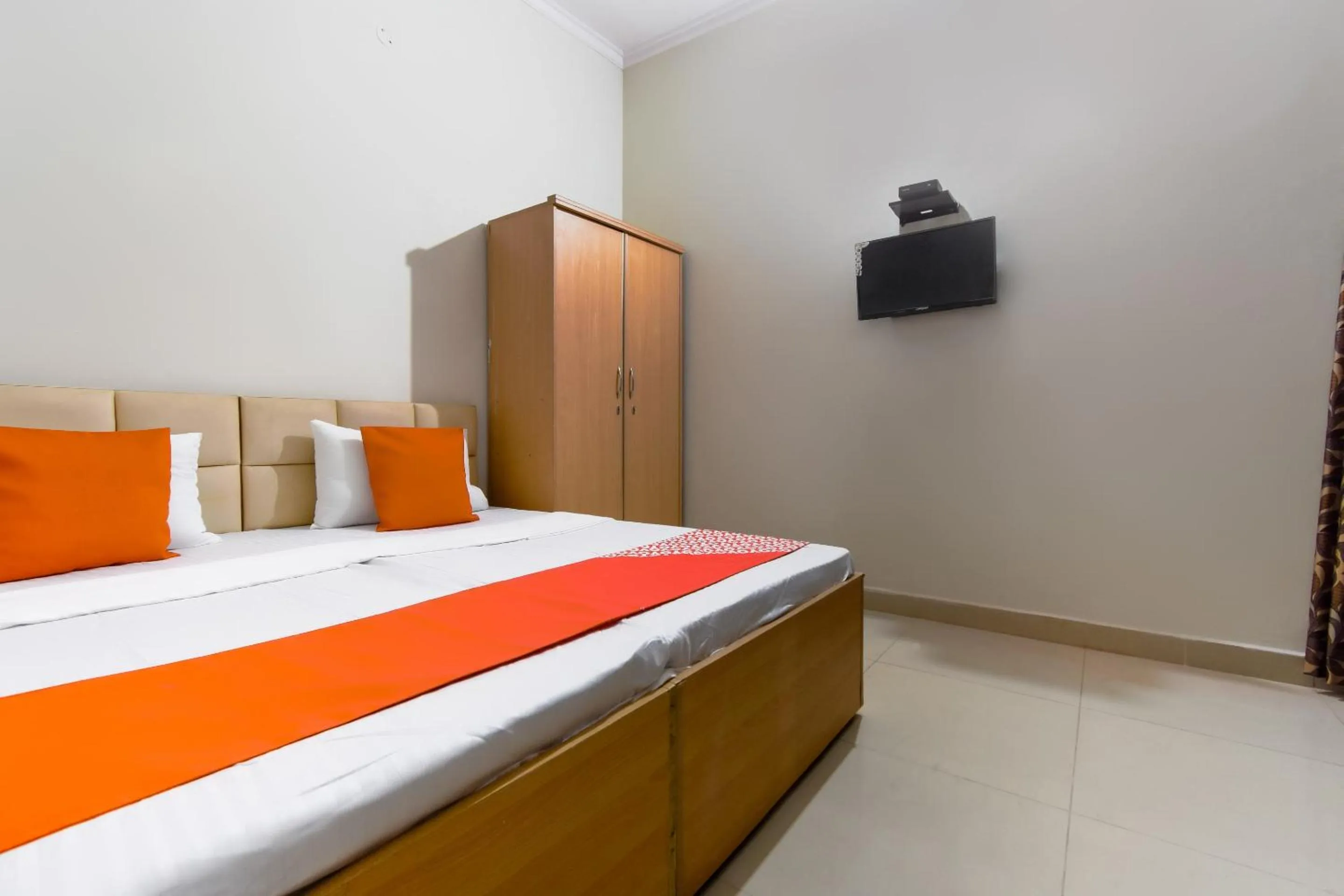 Bedroom, Bed in Hotel O Sabtera Homes