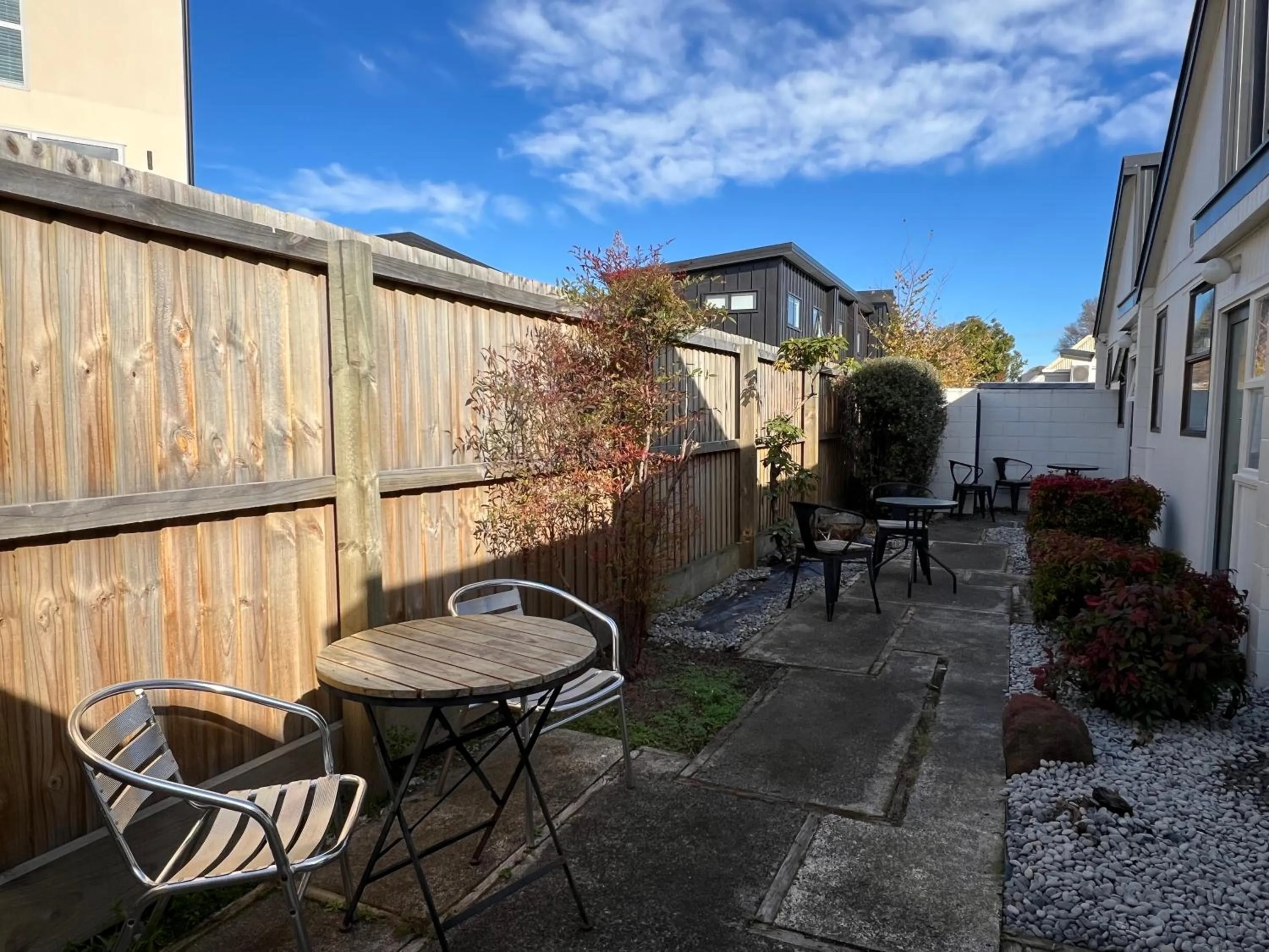 Garden in Diplomat Motel