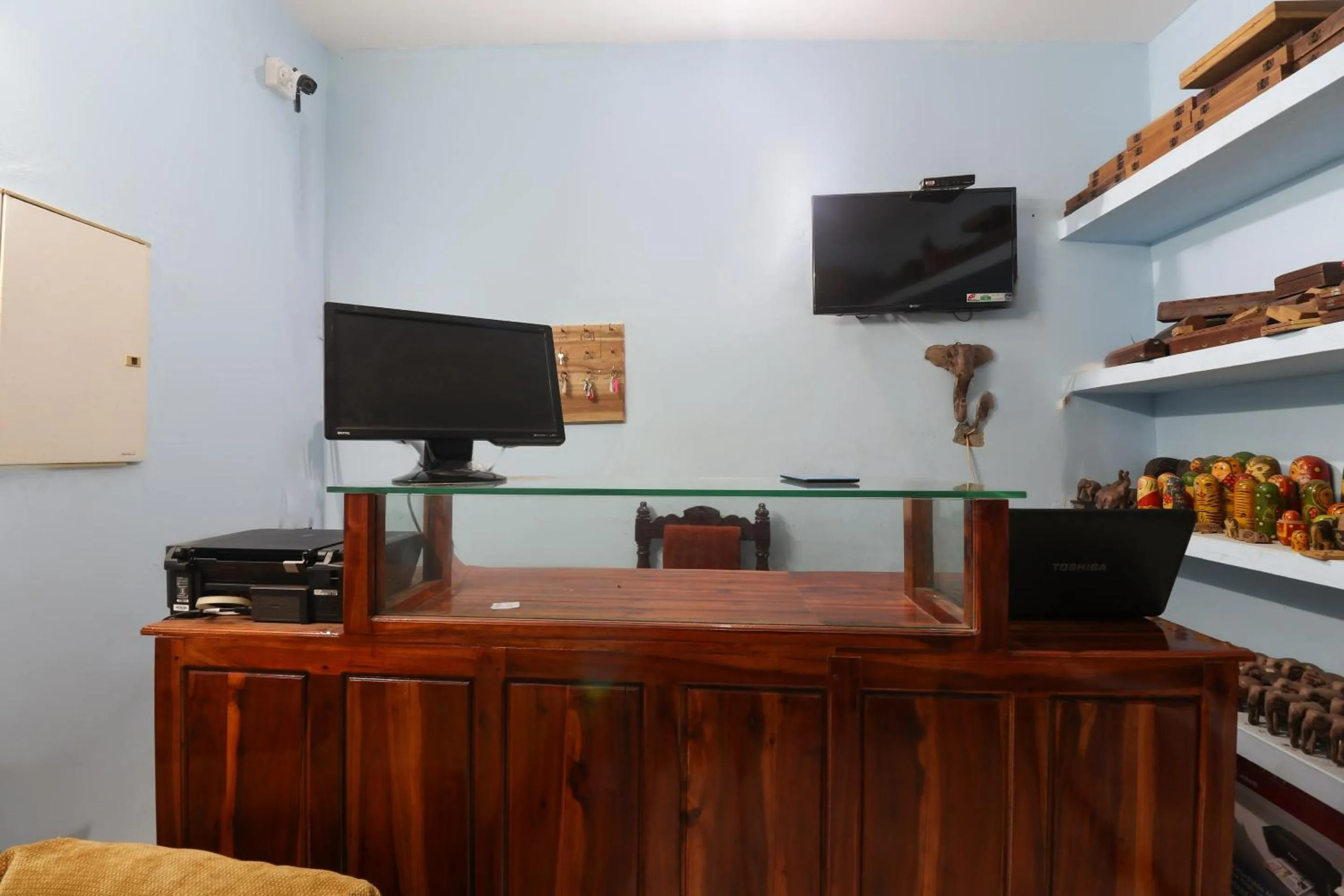 Lobby or reception in Hotel O Sandhra Apartments