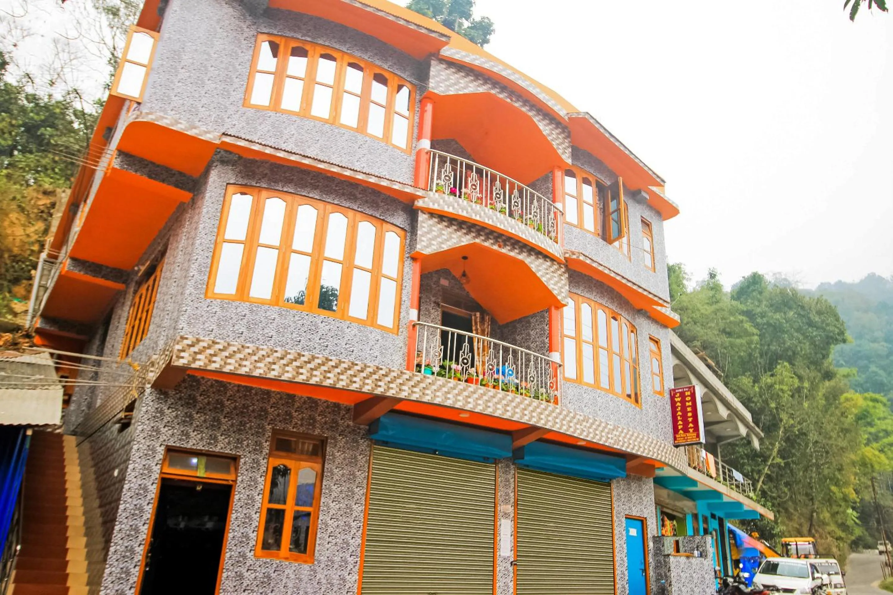 Facade/entrance in Hotel O Jwajalapa Homestay