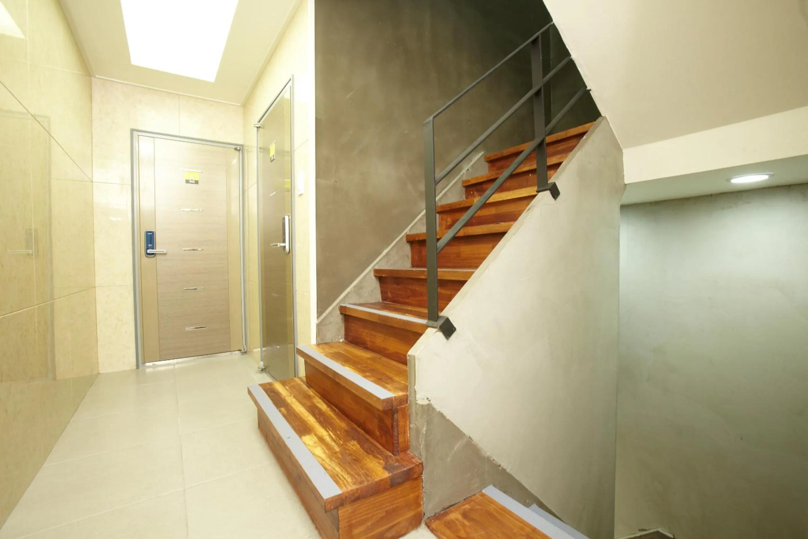 Lobby or reception in 24 Guesthouse Seoul Station