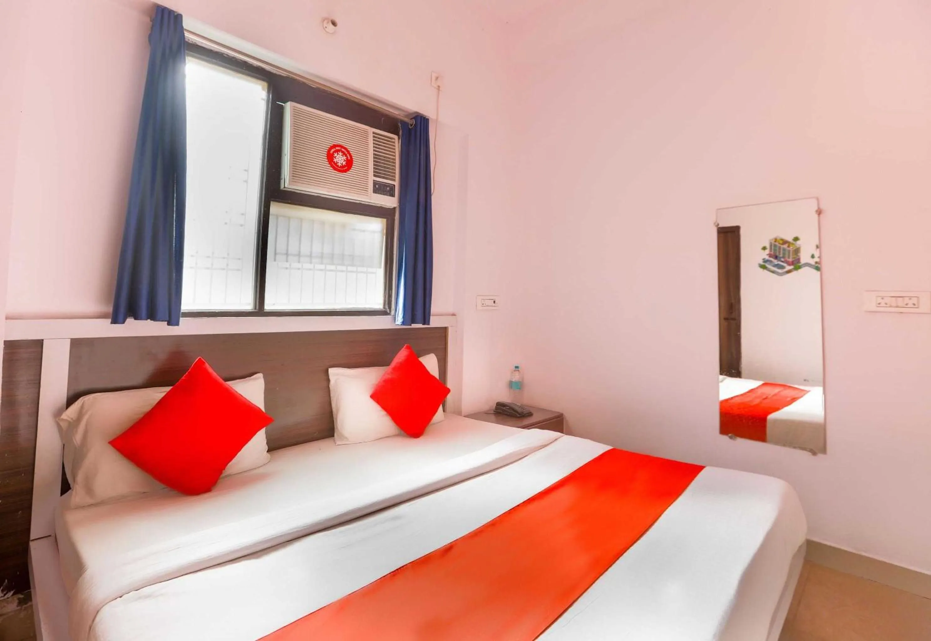 Bedroom in Hotel O Noida Villa