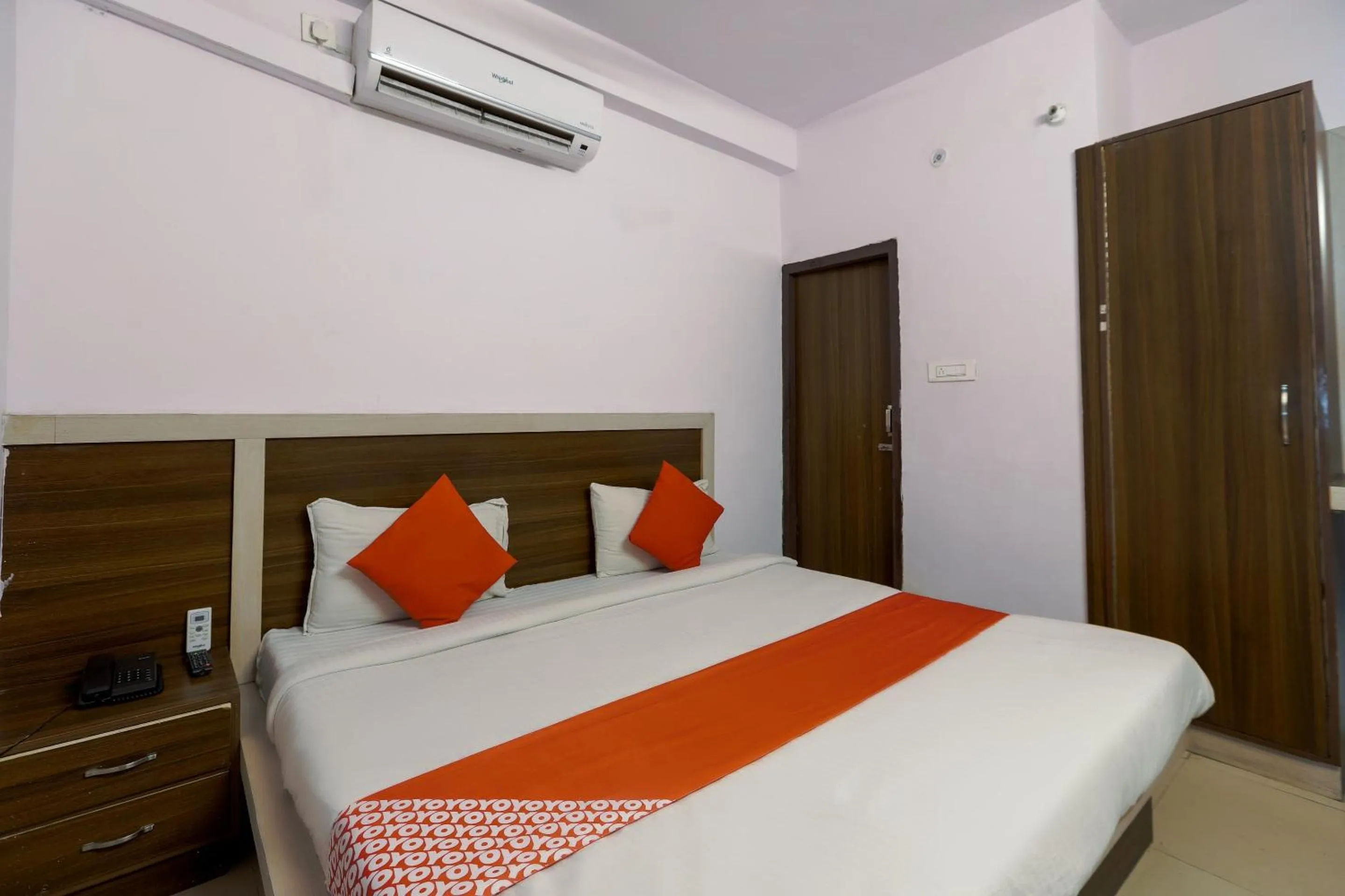 Bedroom in Hotel O Noida Villa