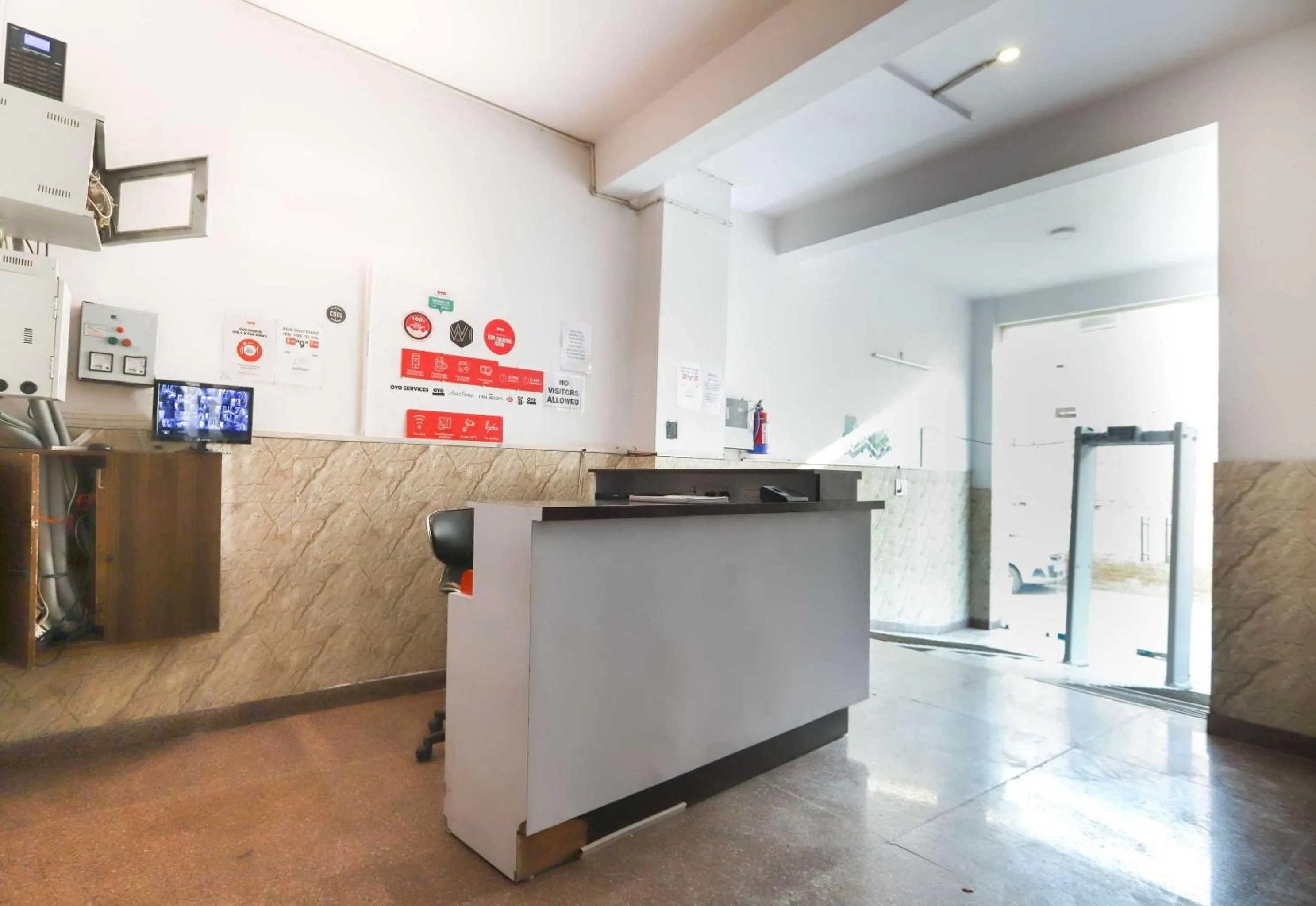 Lobby or reception in Hotel O Noida Villa