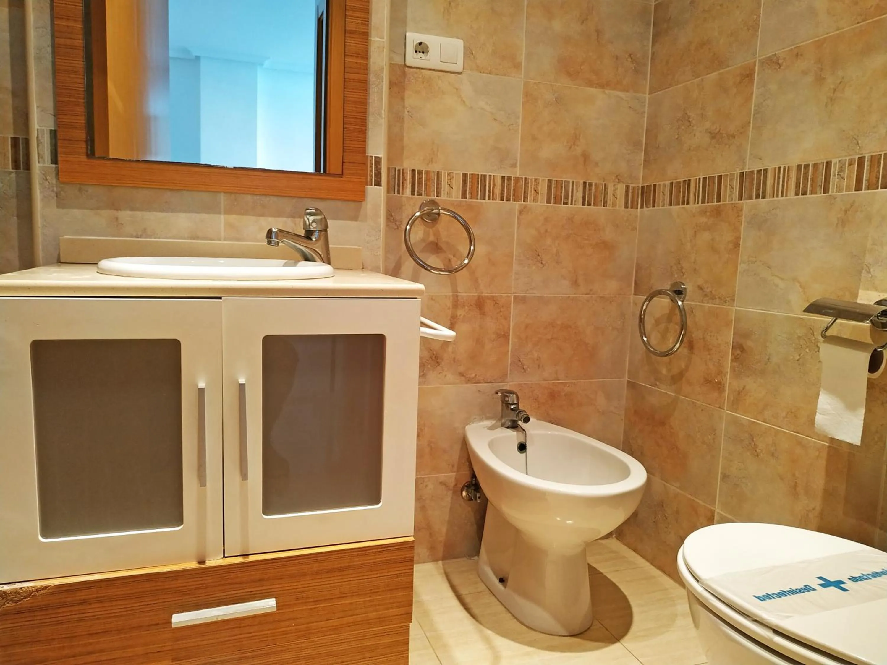 Bathroom in Apartamentos Coral - Marfil Marina Dor 3000