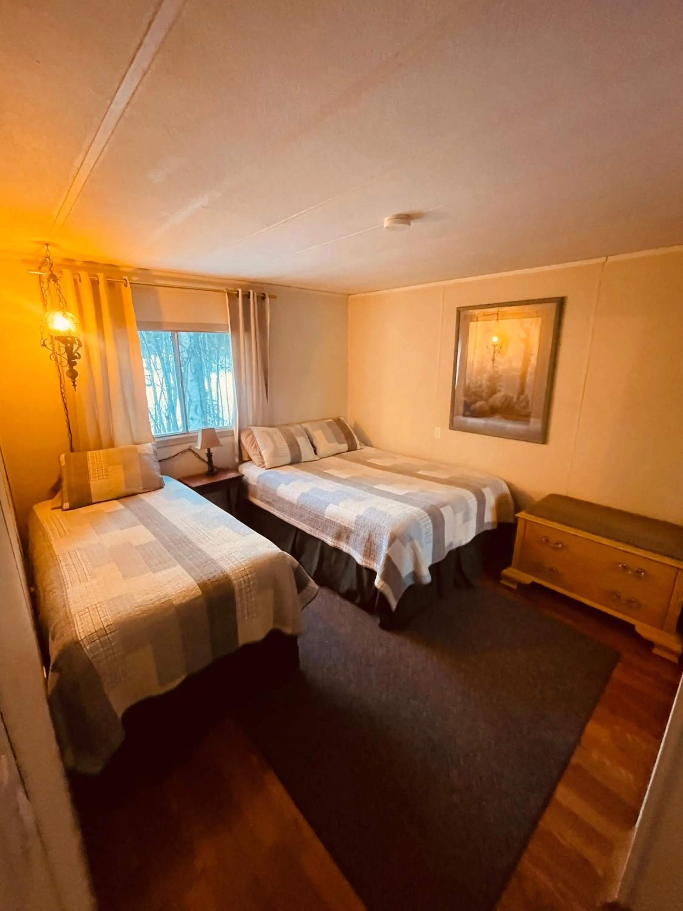 Summit River Lodge & Campsites