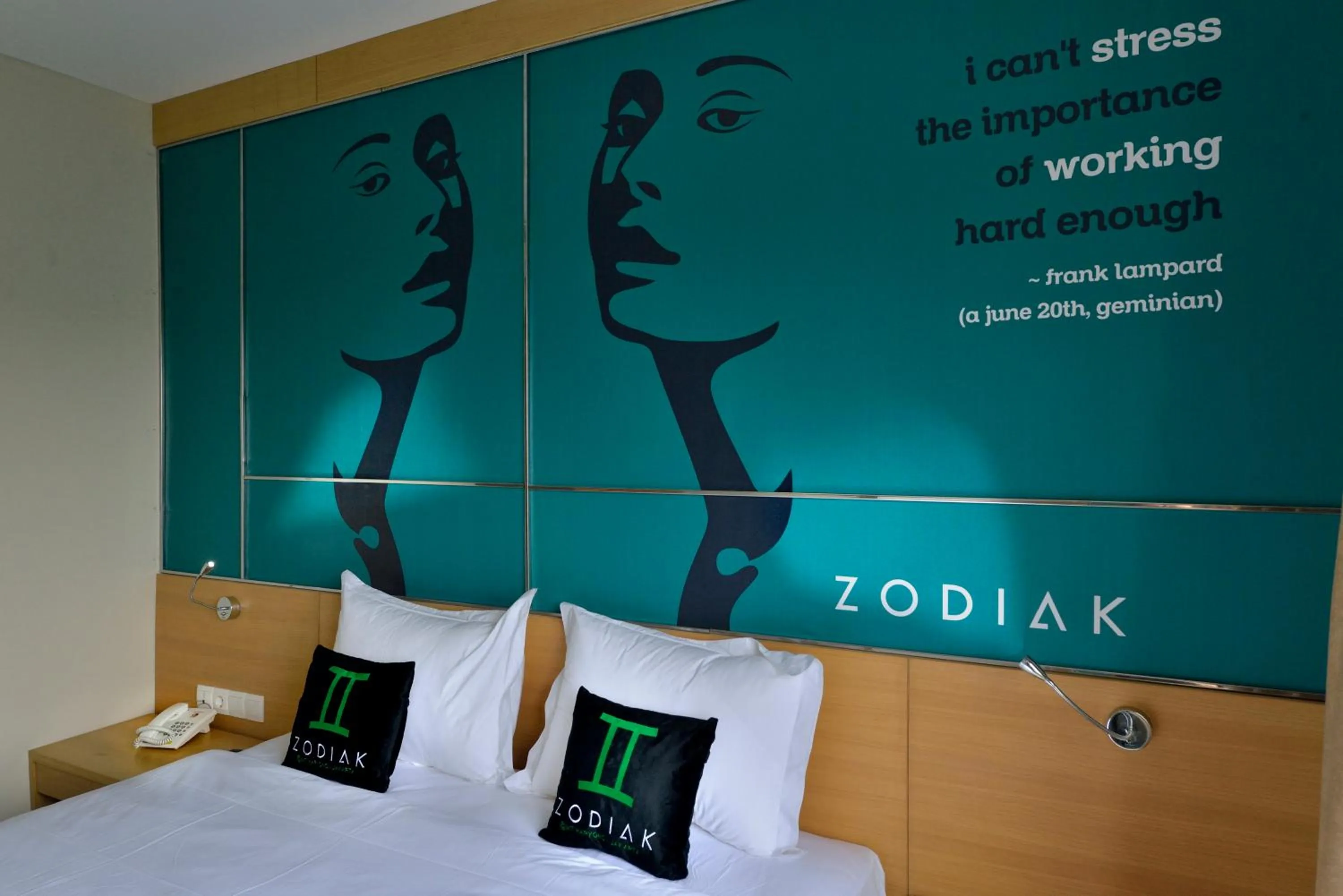 Bed in Zodiak MT Haryono by KAGUM Hotels