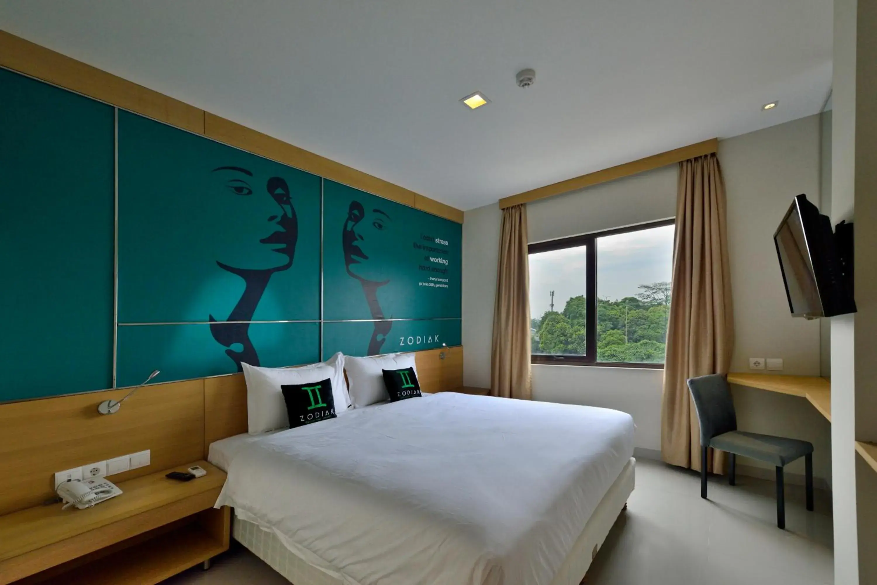Superior King Room in Zodiak MT Haryono by KAGUM Hotels Superior King Room in Zodiak MT Haryono by KAGUM Hotels