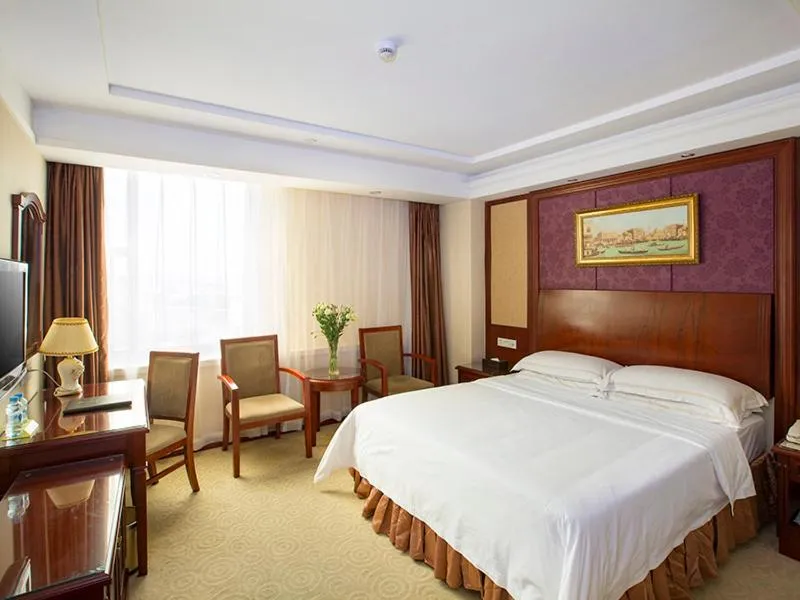 Bed in Vienna Hotel Zhongkai Road Branch