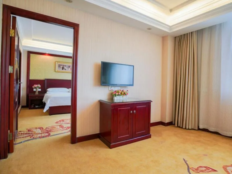 Bed in Vienna Hotel Zhongkai Road Branch