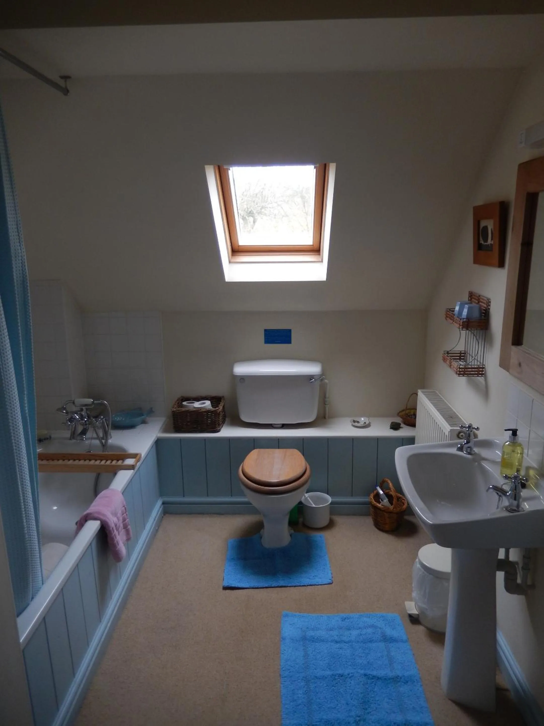 Bathroom in Alltybrain Farm Cottages