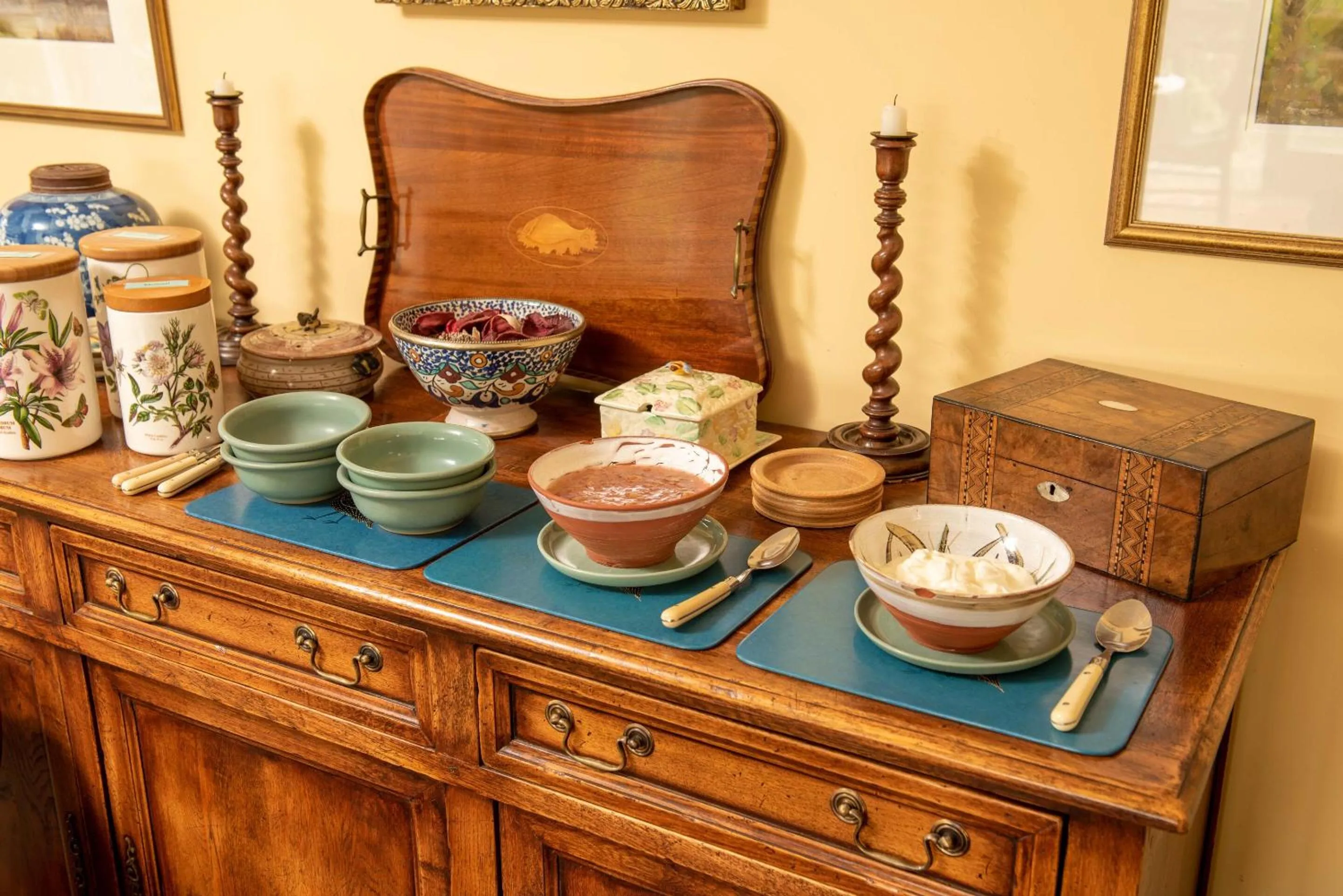 Breakfast in Alltybrain Farm Cottages