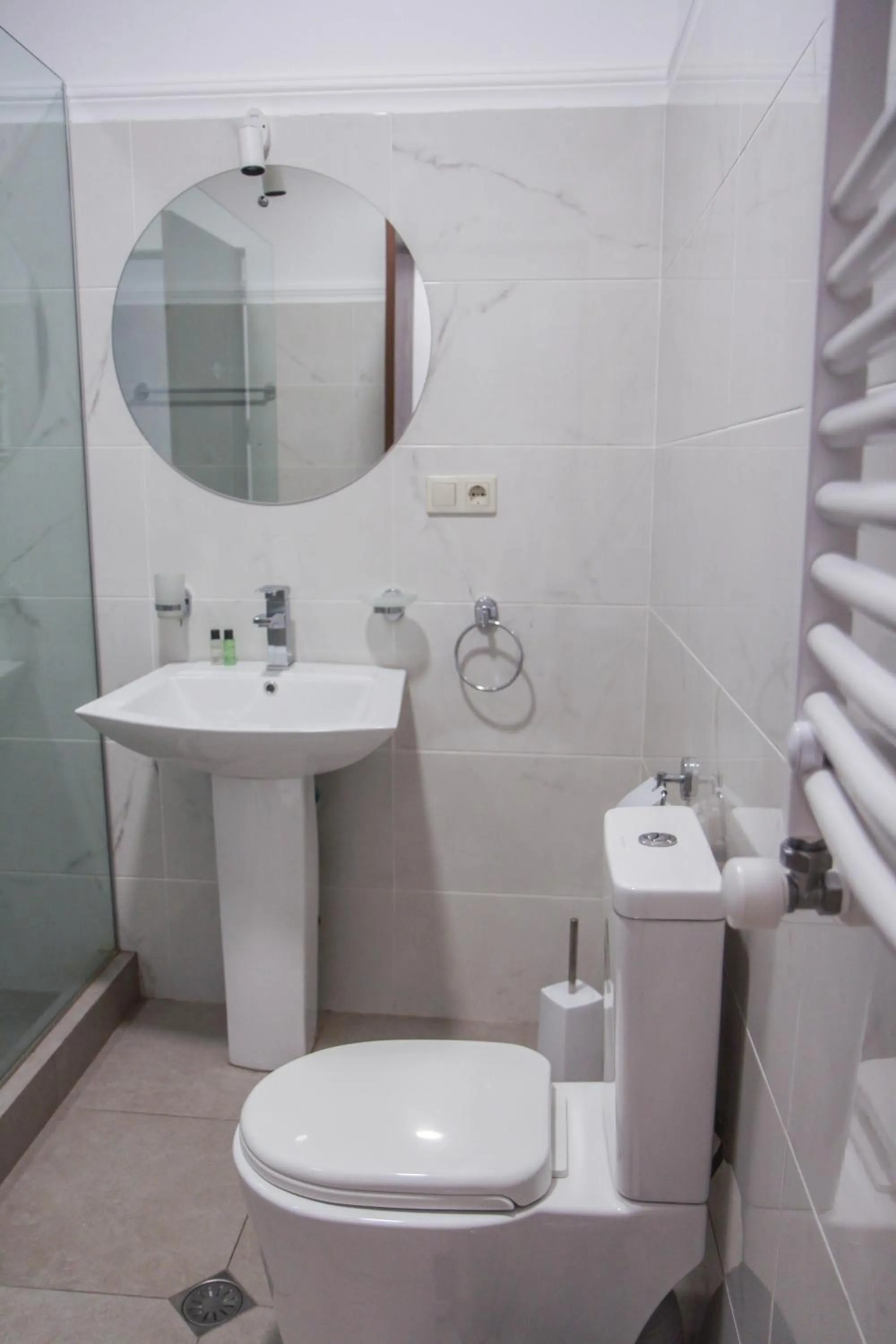 Toilet in Tbilisi View Hotel