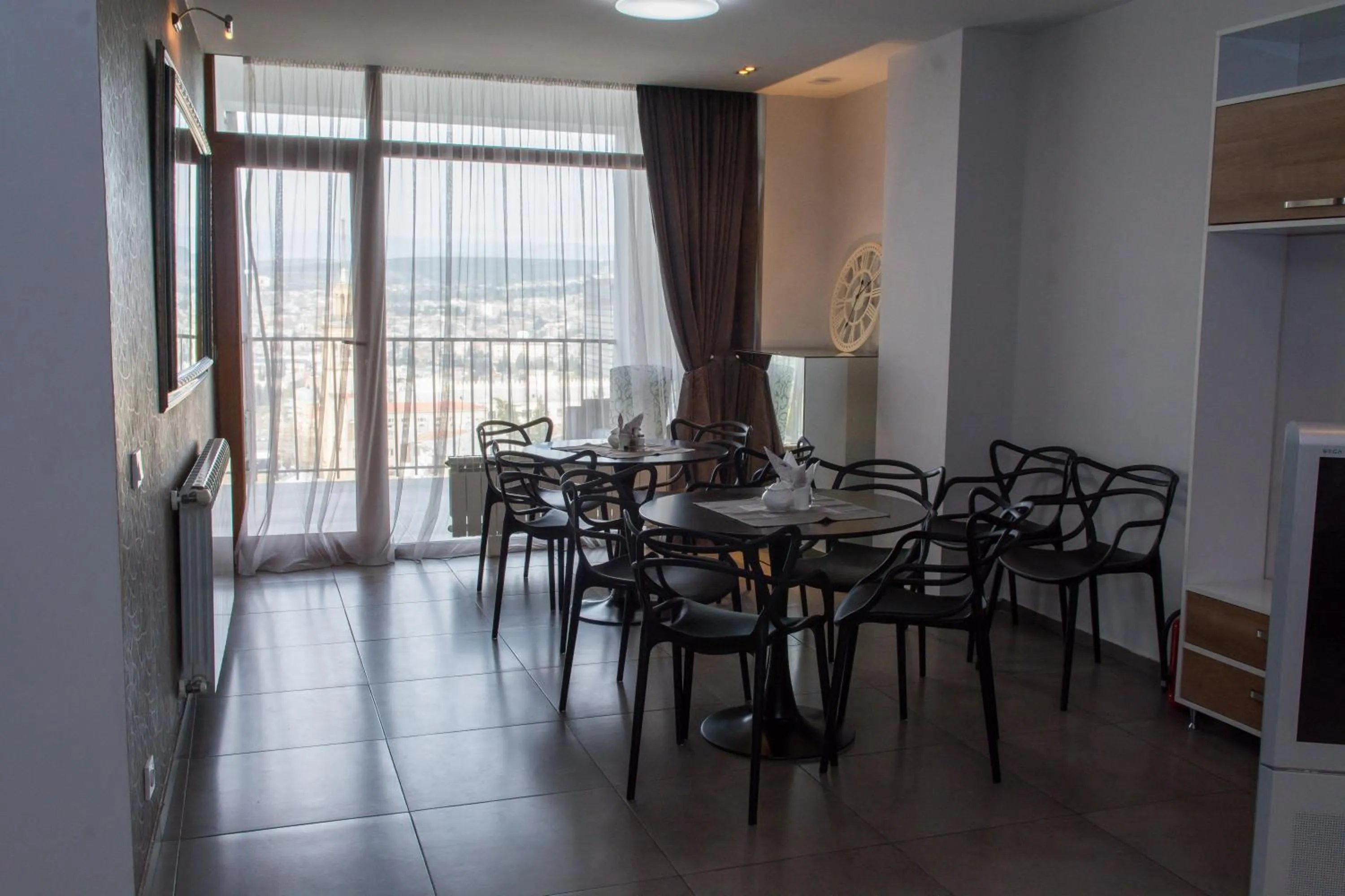 Kitchen or kitchenette in Tbilisi View Hotel