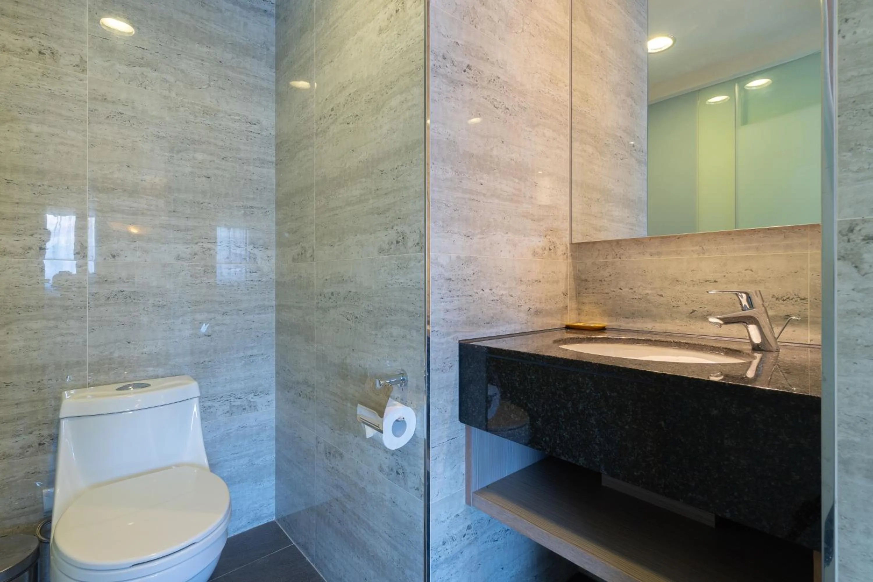 Superior Suite in Guide Hotel Taipei Chongqing