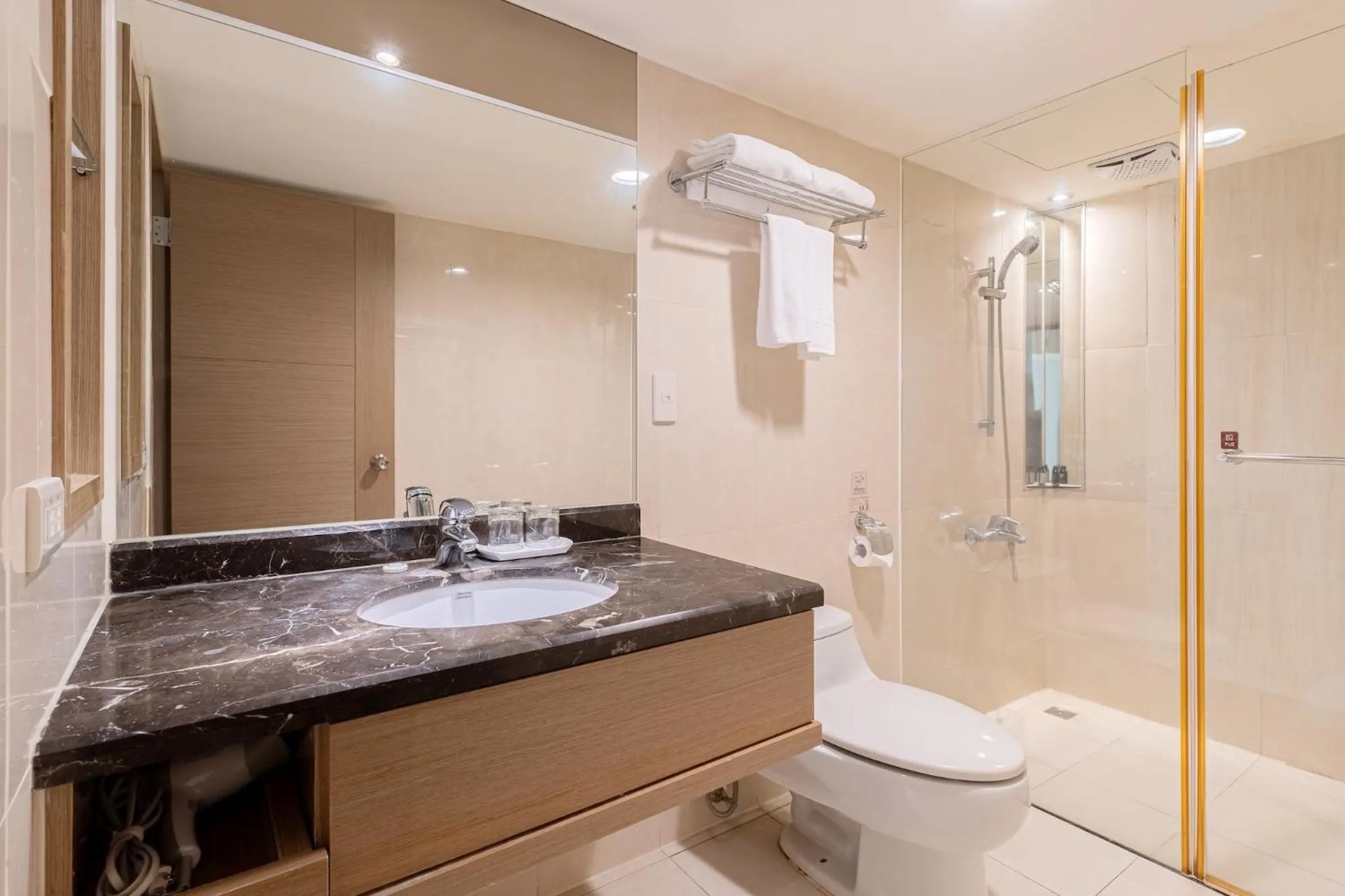 Bathroom in Guide Hotel Taipei Chongqing