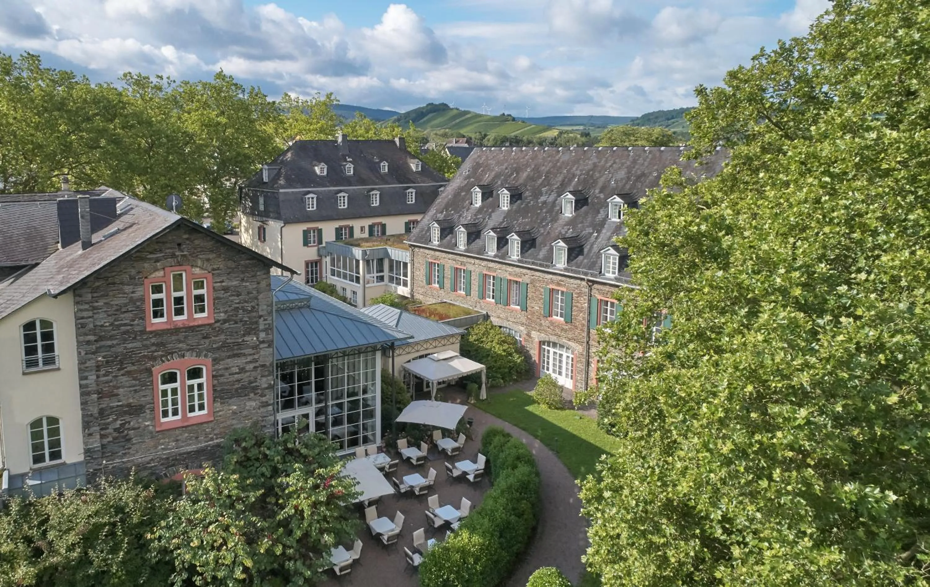 Property building in Weinromantikhotel Richtershof