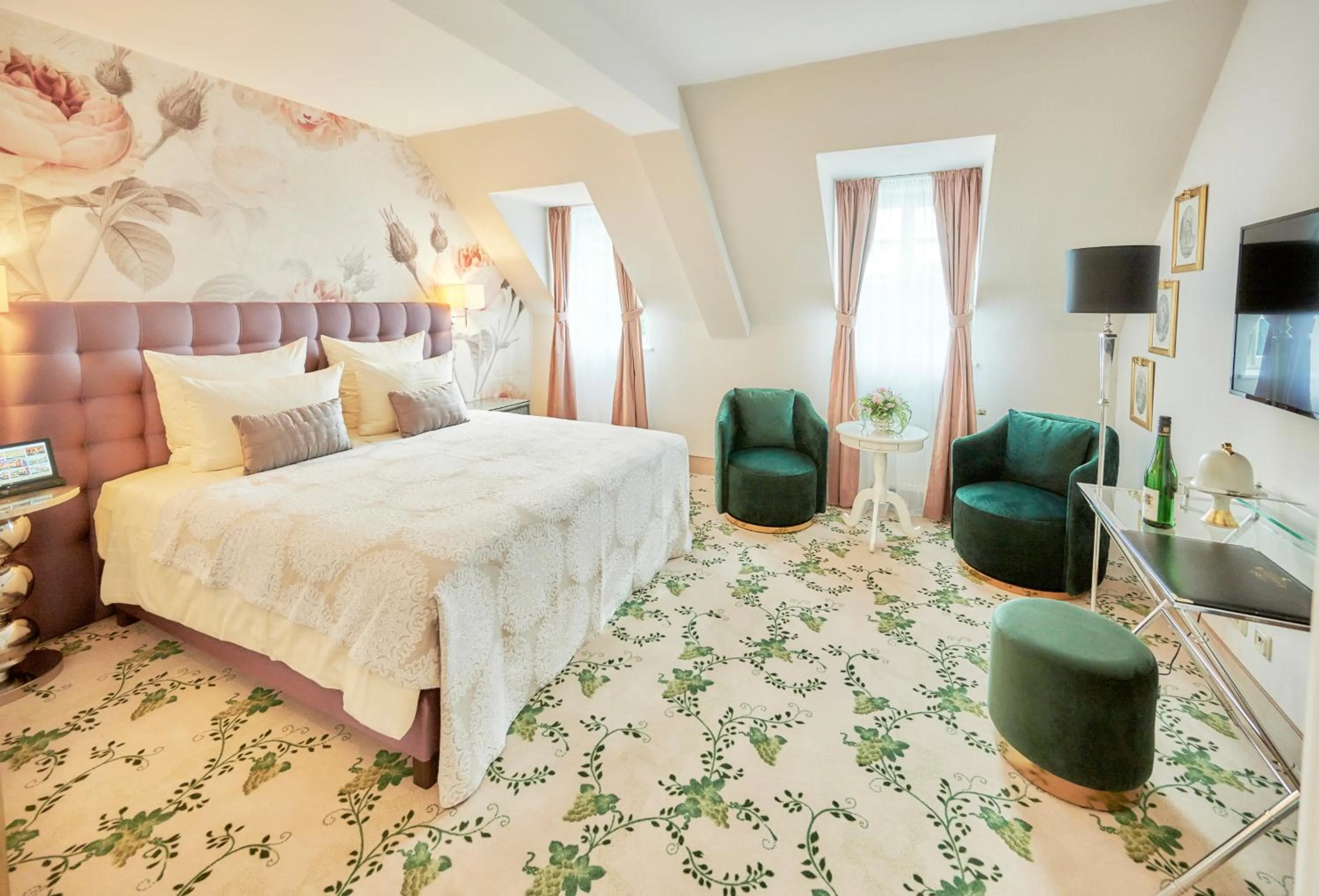 View (from property/room), Bed in Weinromantikhotel Richtershof