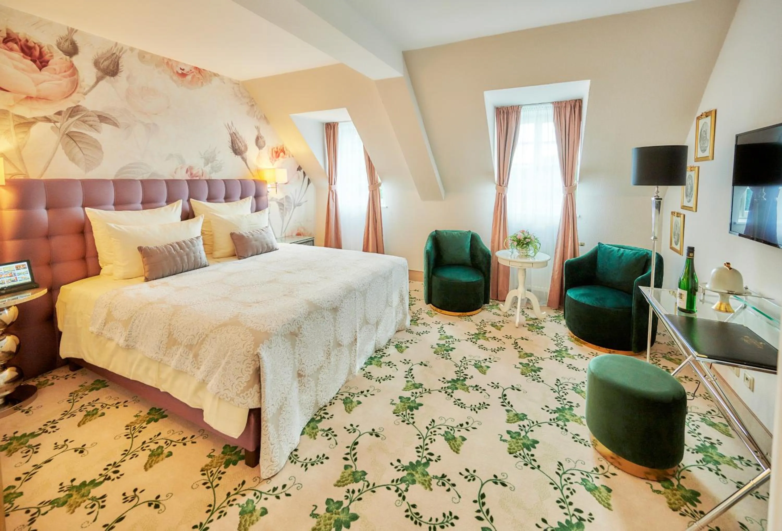 View (from property/room), Bed in Weinromantikhotel Richtershof