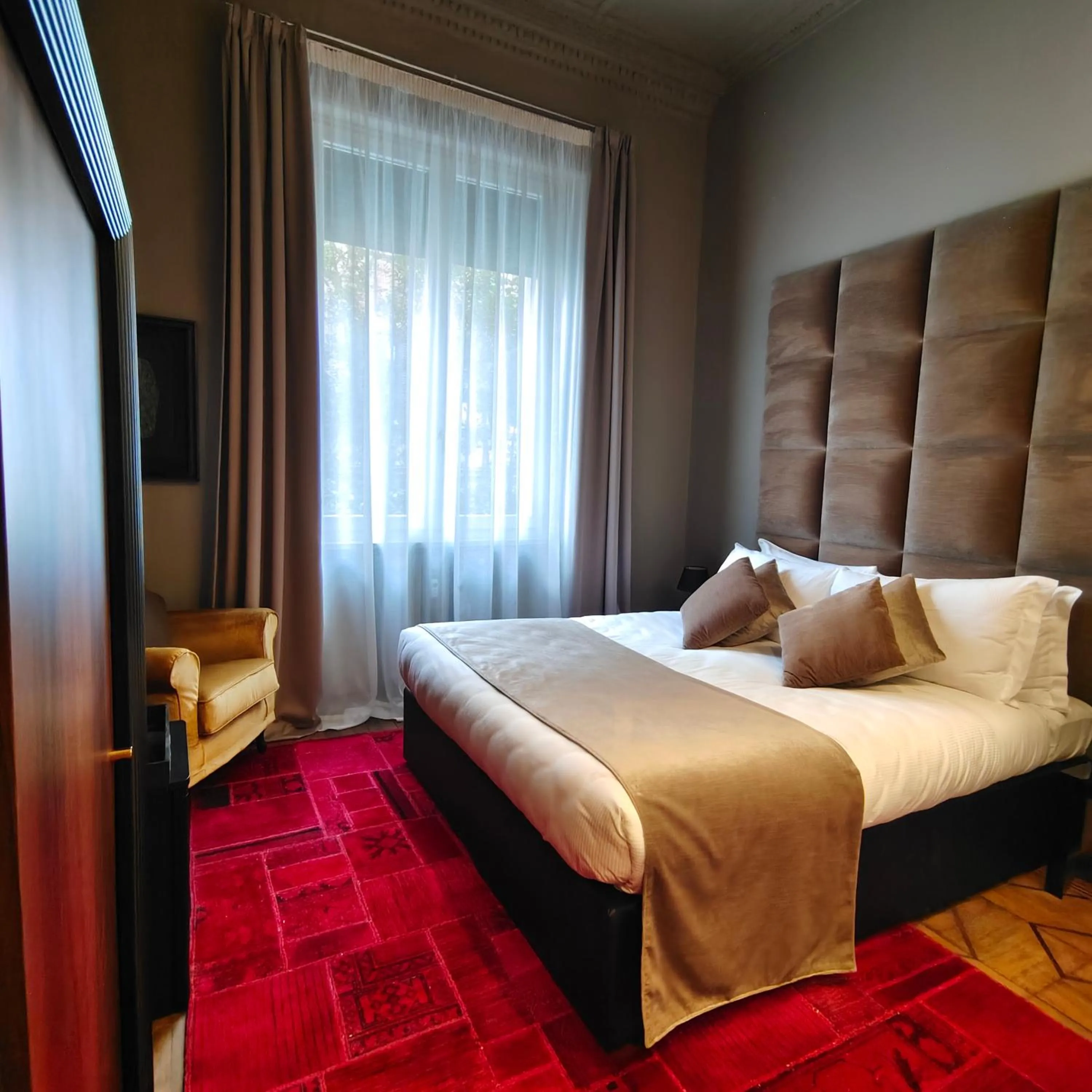 Bedroom, Bed in Ada Home