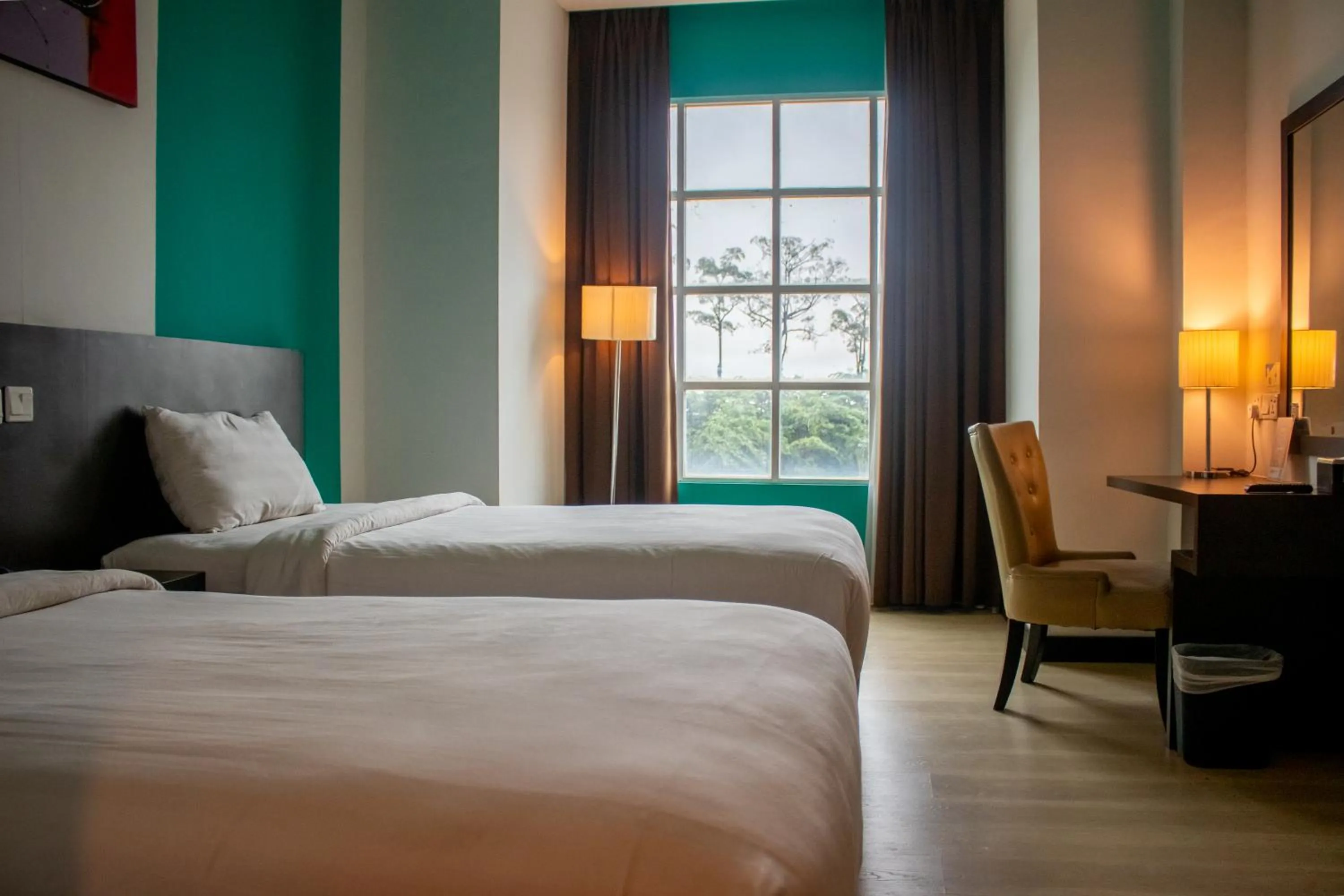 Bedroom, Bed in King's Hotel Nagoya Batam