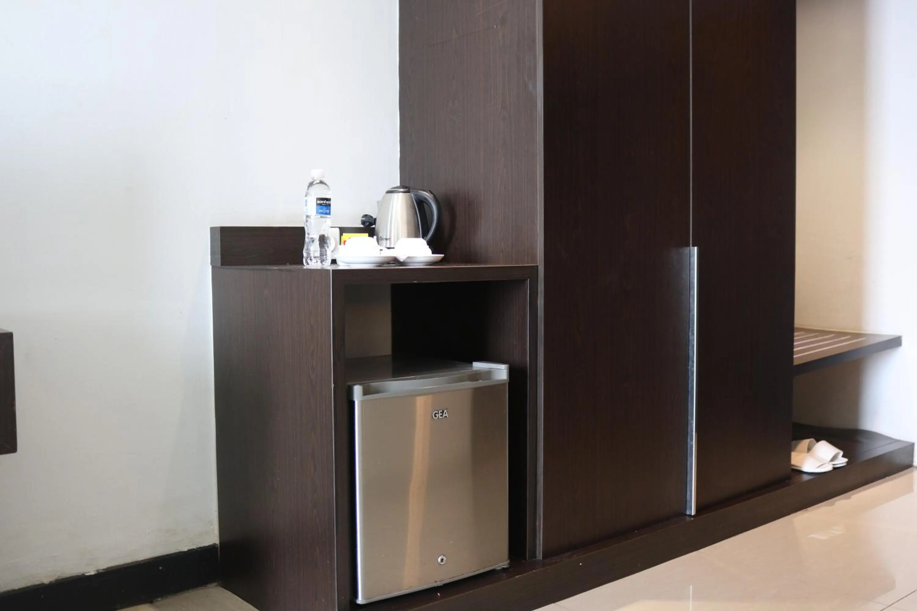 Coffee/tea facilities in King's Hotel Nagoya Batam