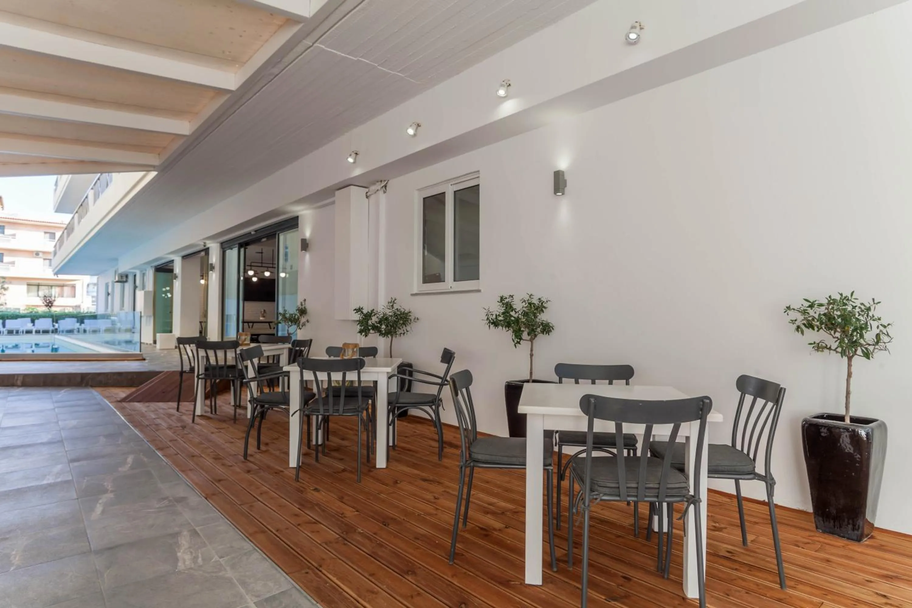 Restaurant/places to eat in Fedra Boutique Apartments