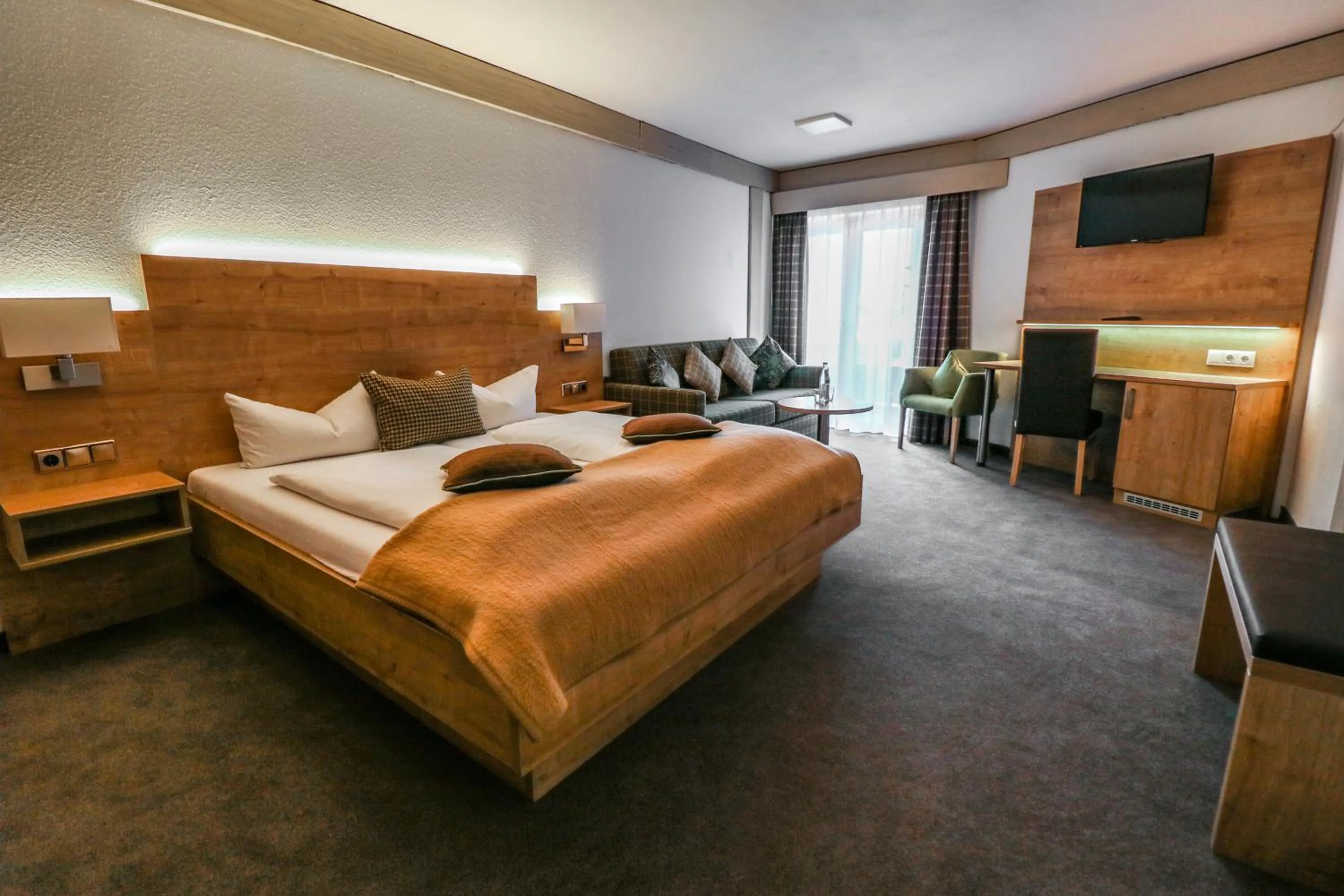 Photo of the whole room, Bed in Hotel Quellenhof