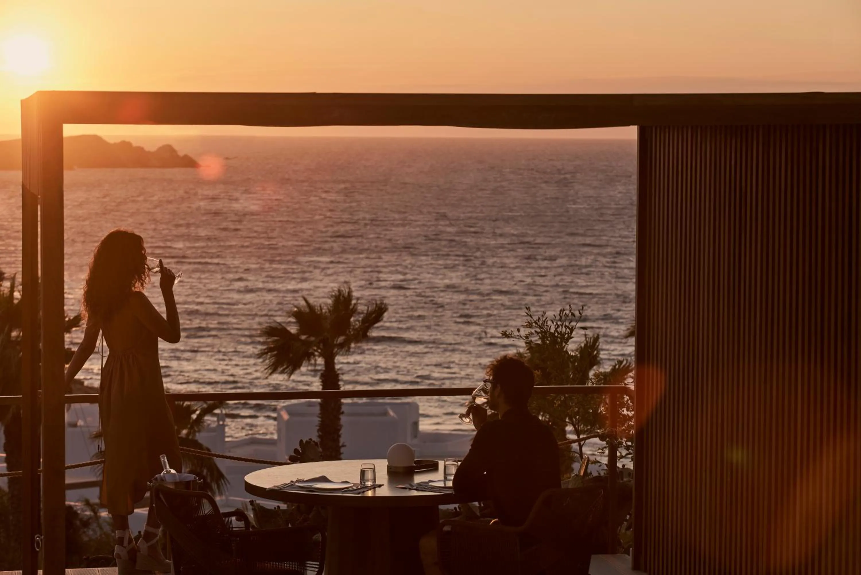 Restaurant/places to eat in Mykonos Earth Suites