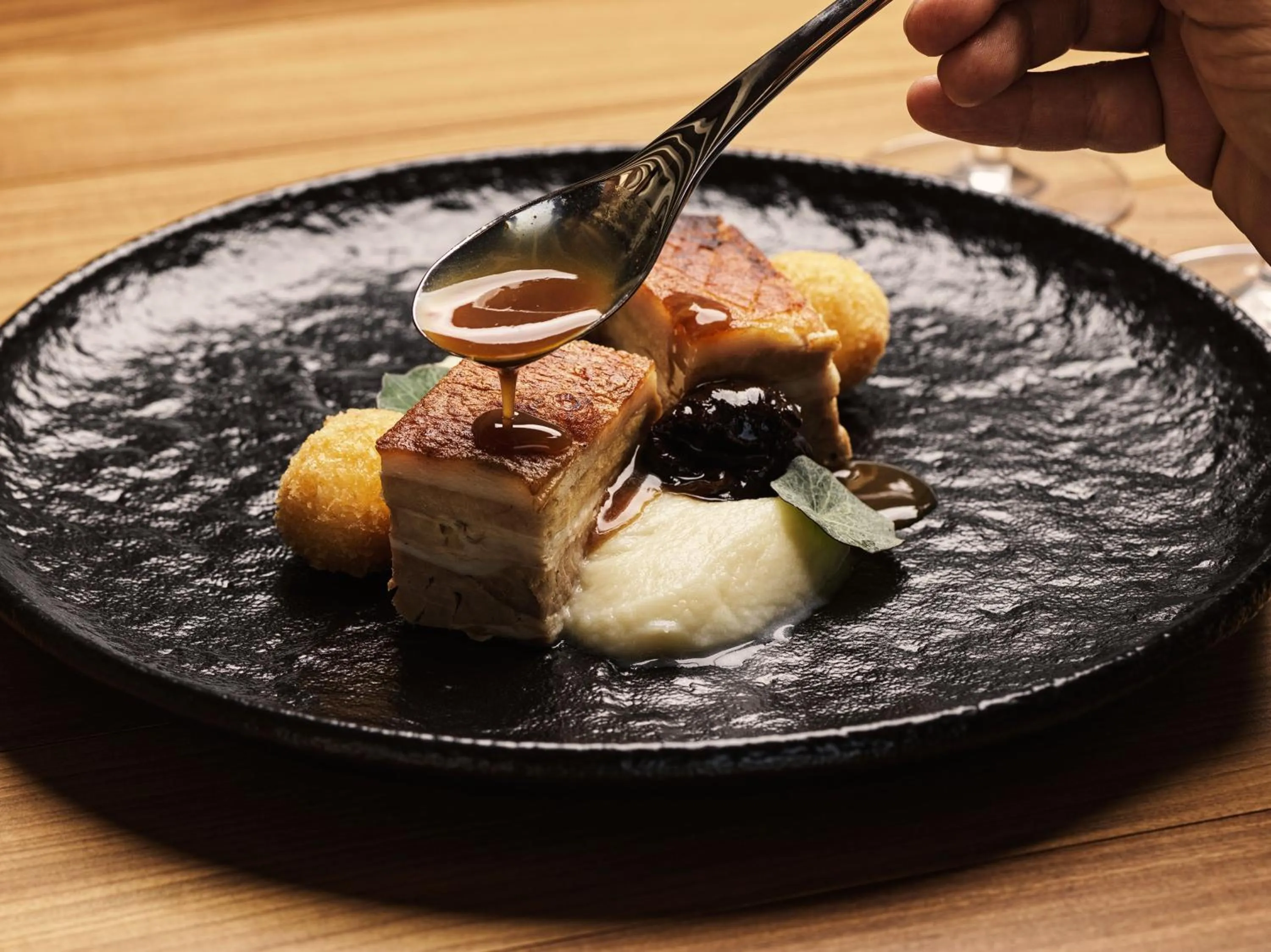 Food and drinks in Mykonos Earth Suites